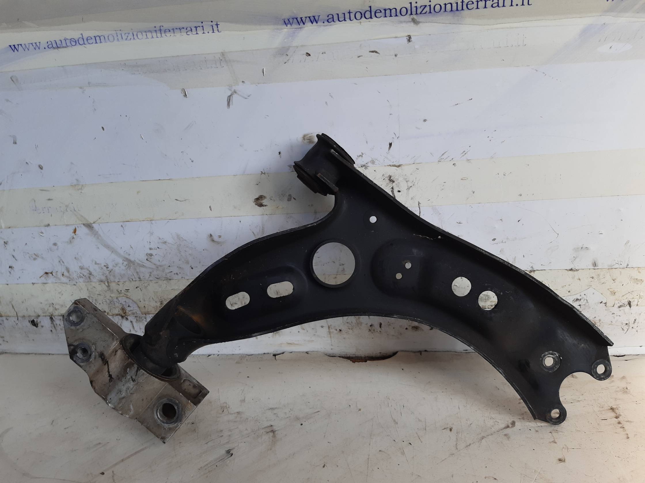 Braccio oscillante sosp. ant. sx.