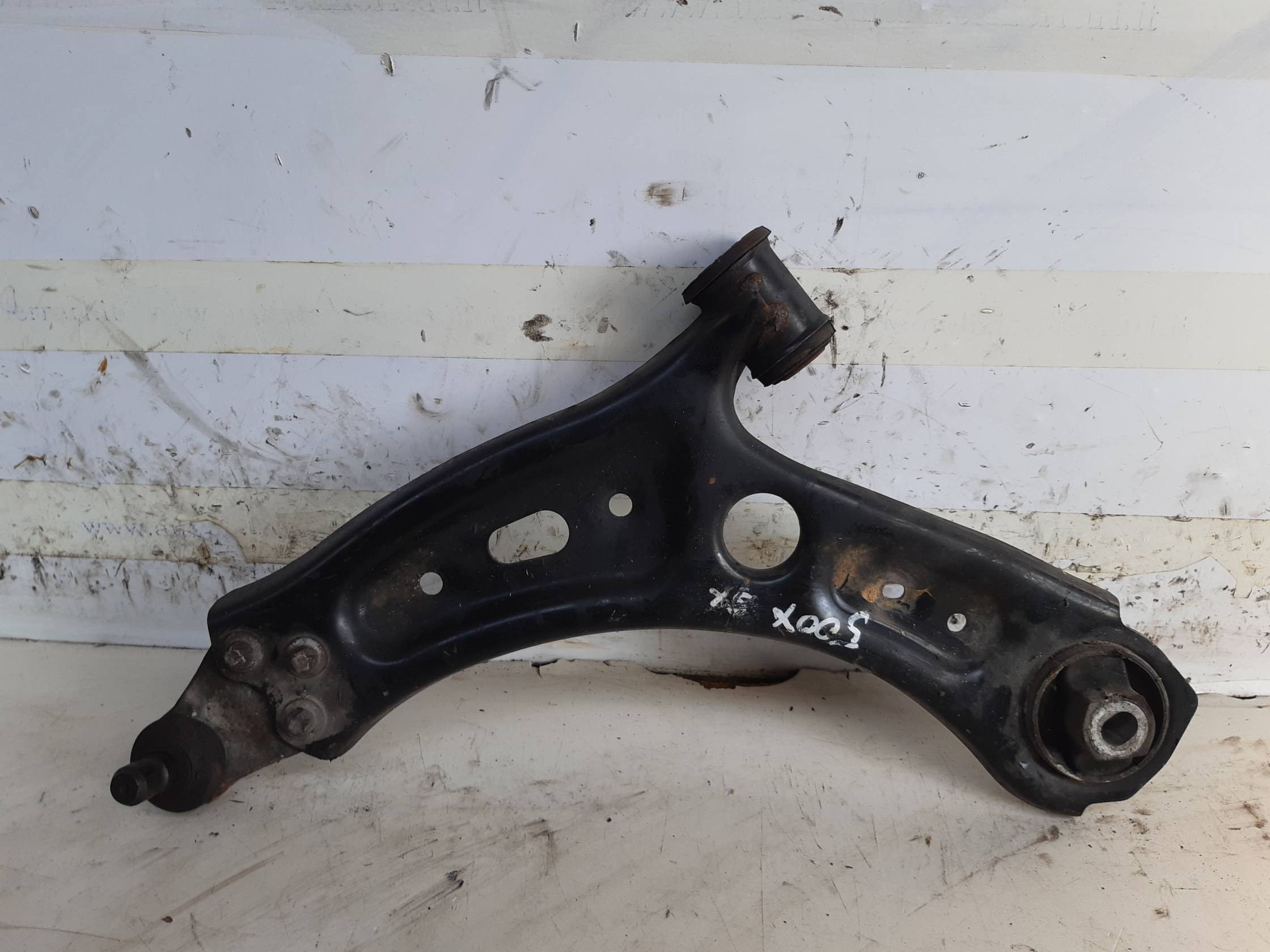 Braccio oscillante sosp. ant. sx.