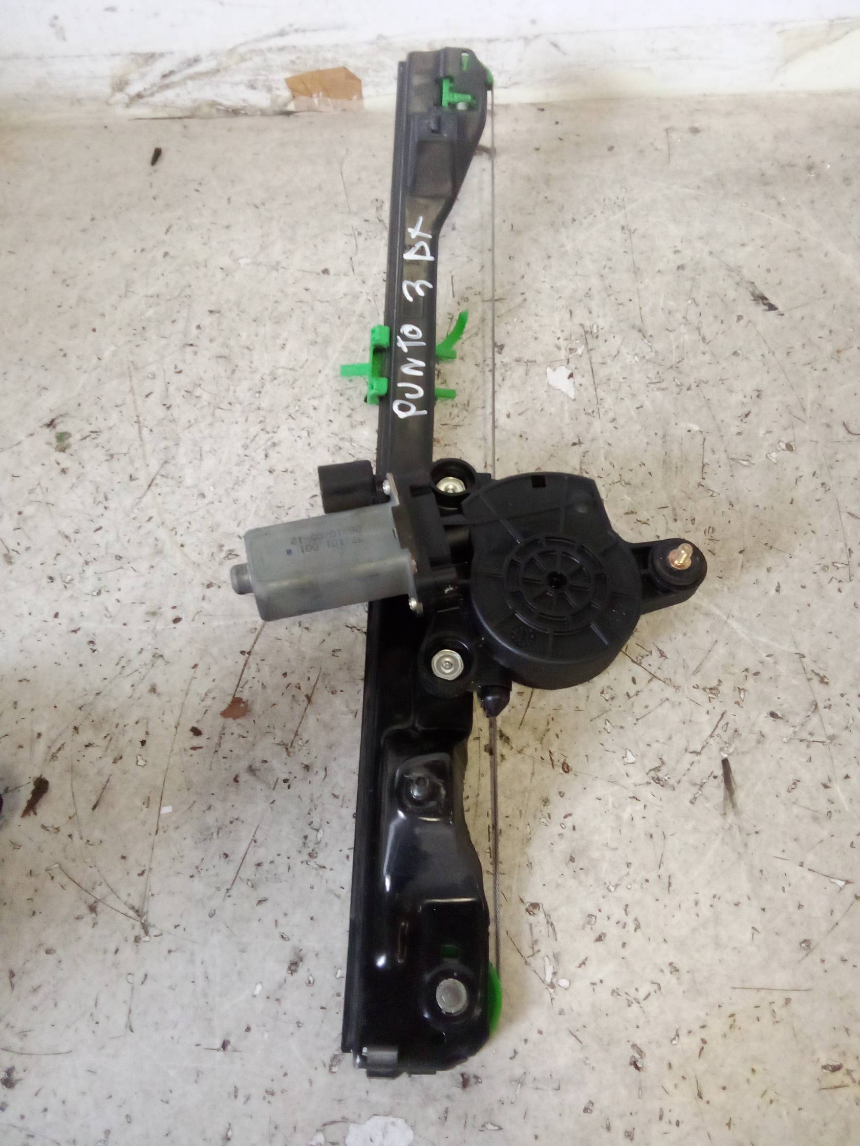 Alzacristallo elettr. porta ant. dx.