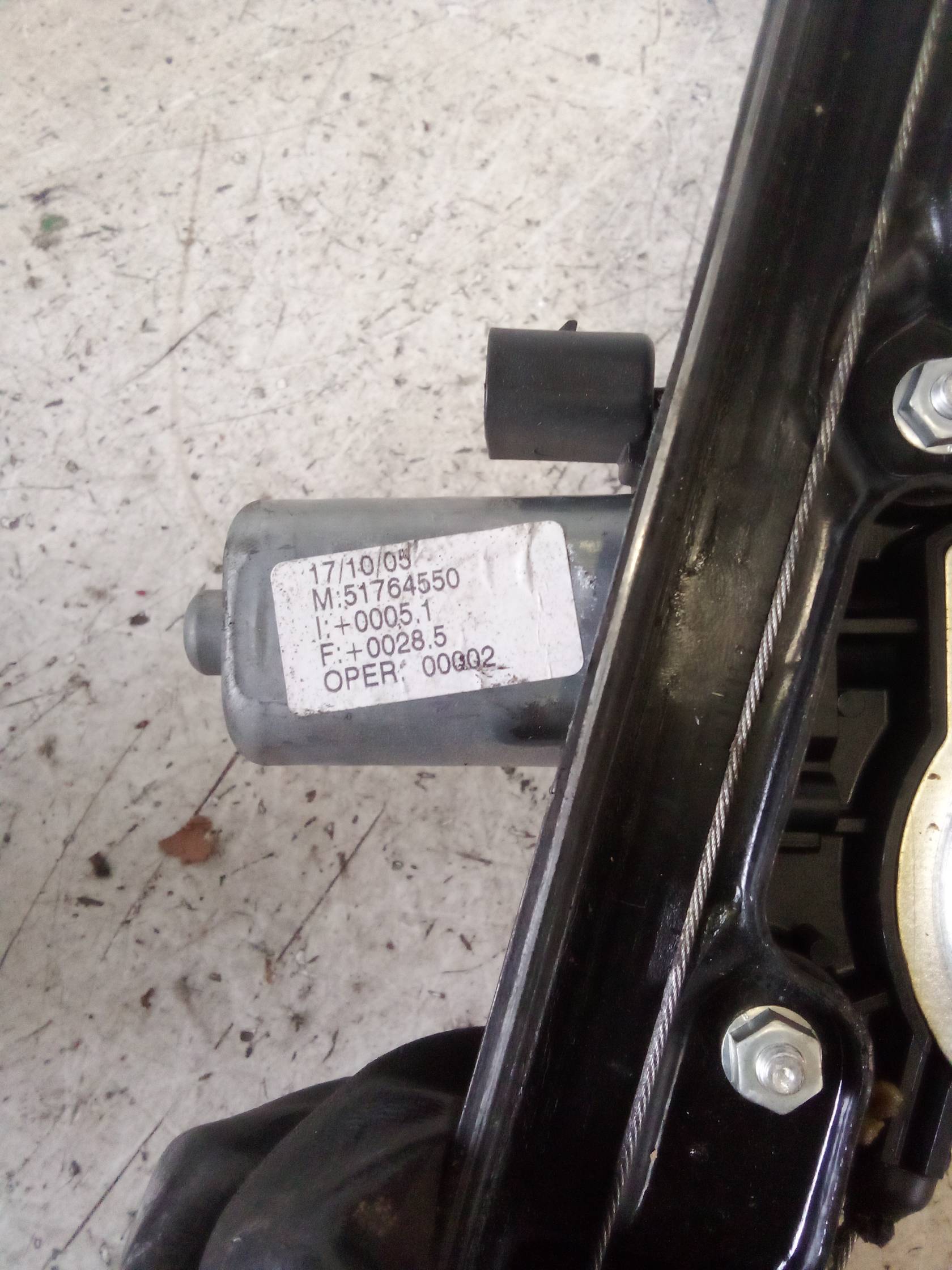 Alzacristallo elettr. porta ant. sx.