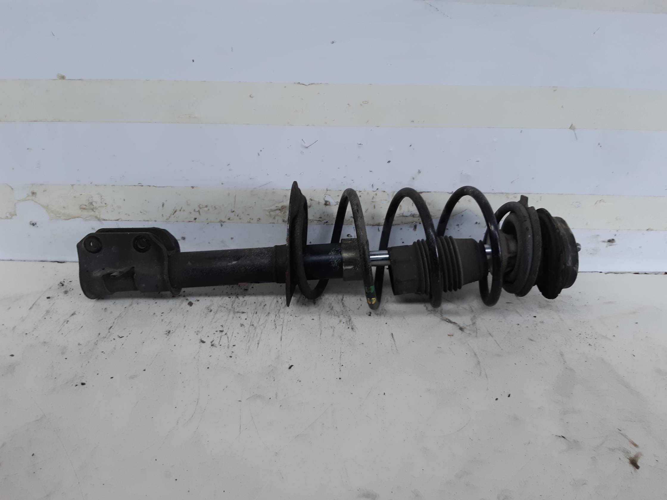 Ammortizzatore ant. dx.