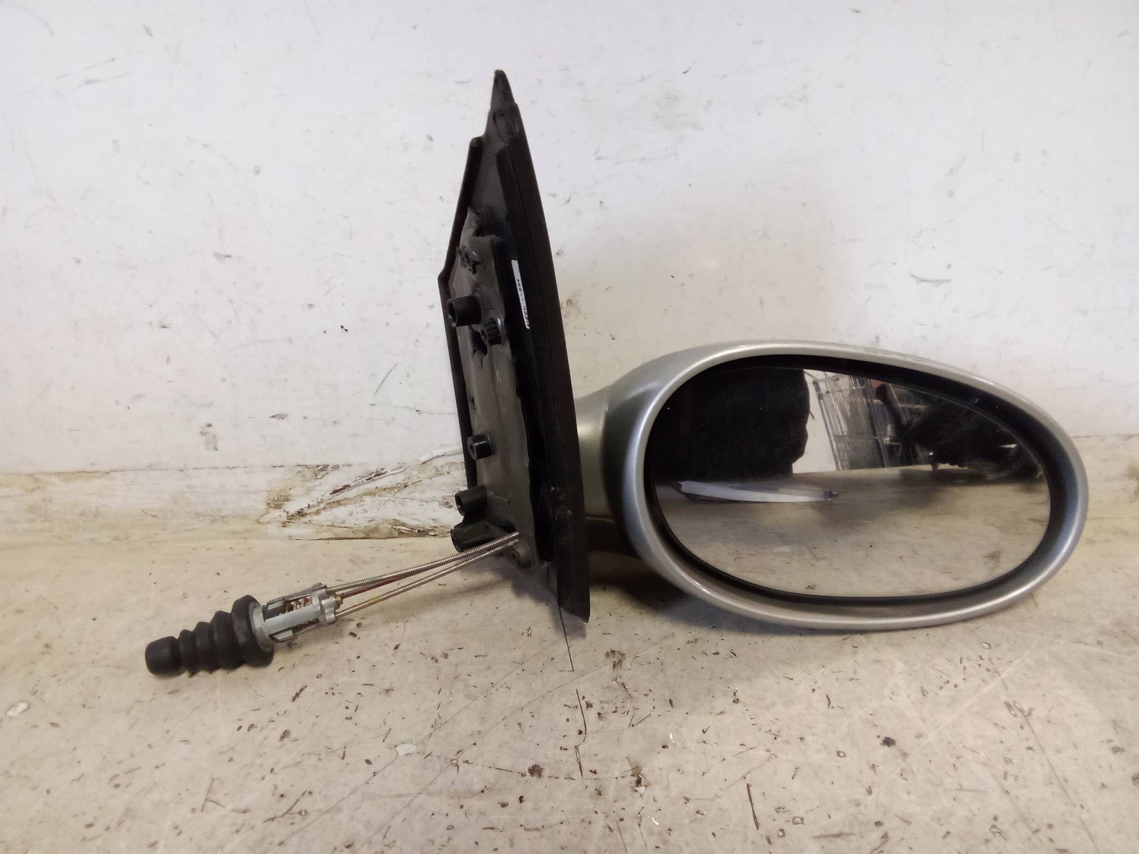 Retrovisore est. dx.