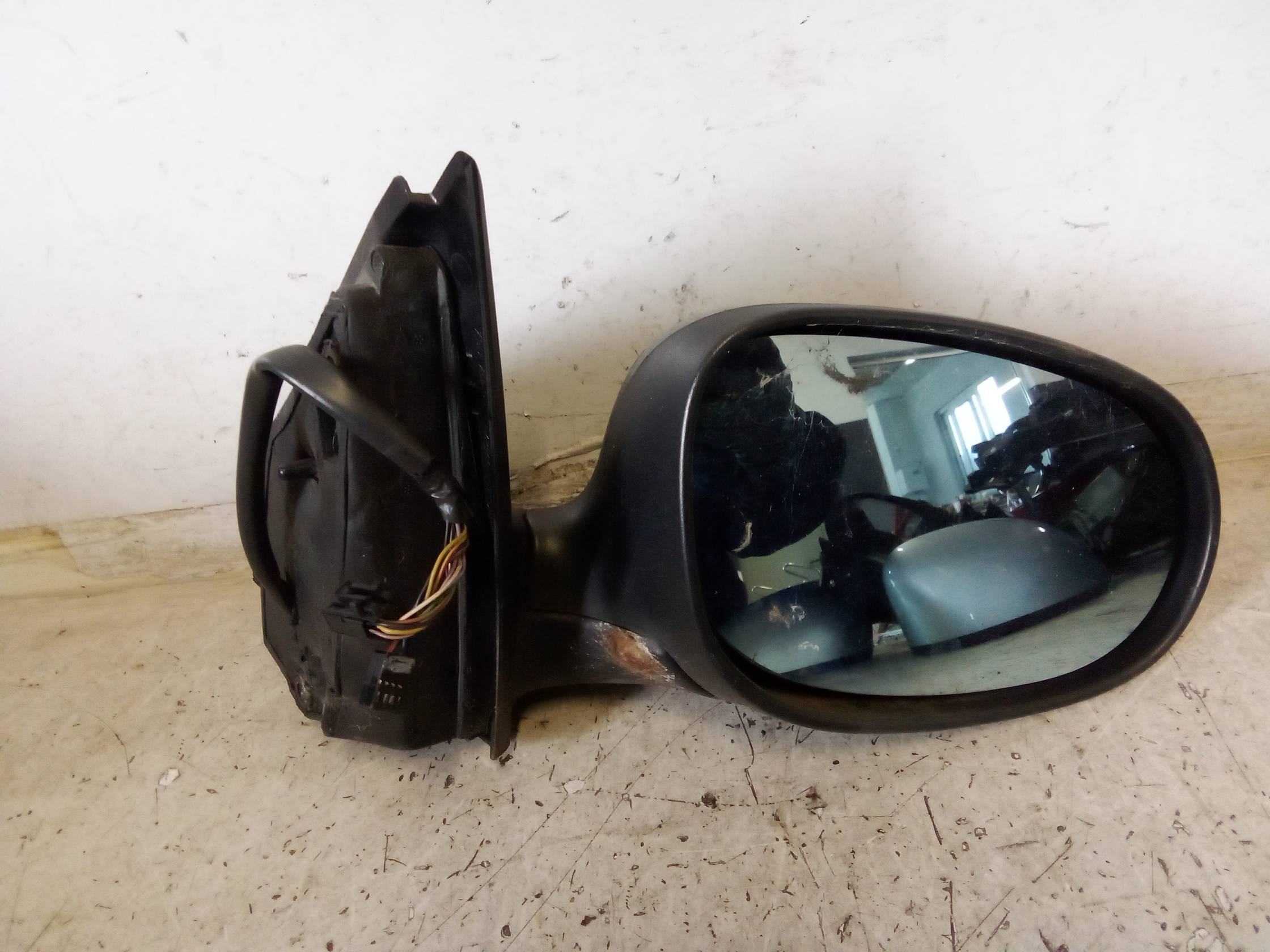 Retrovisore est. regolaz. elettr. dx.