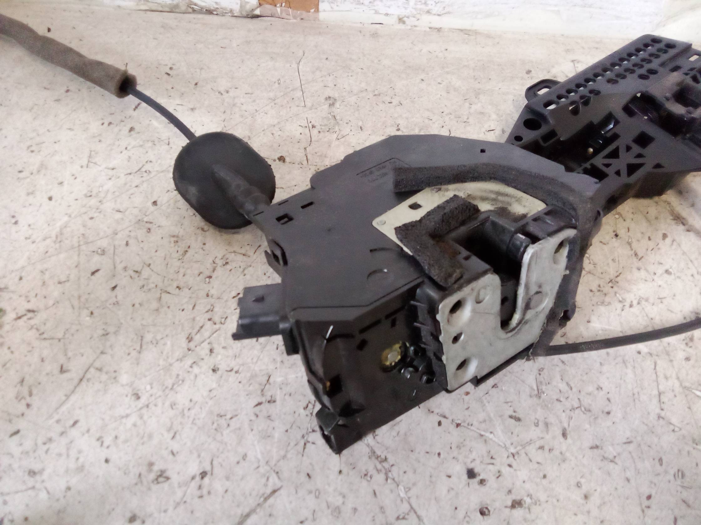 Serratura porta ant. dx.