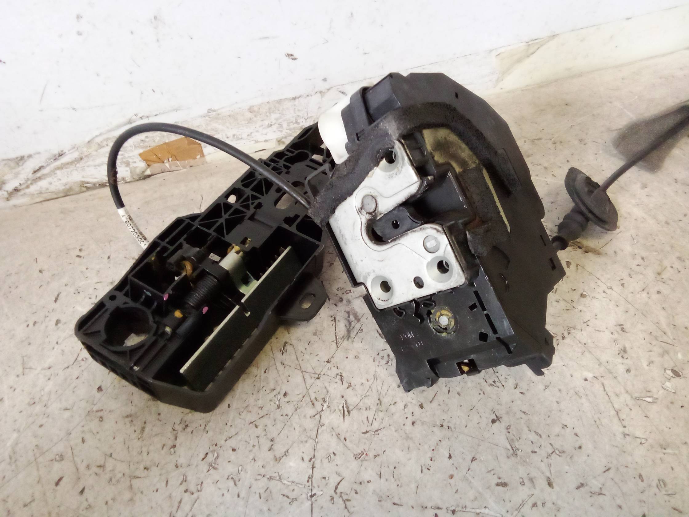 Serratura porta ant. sx.