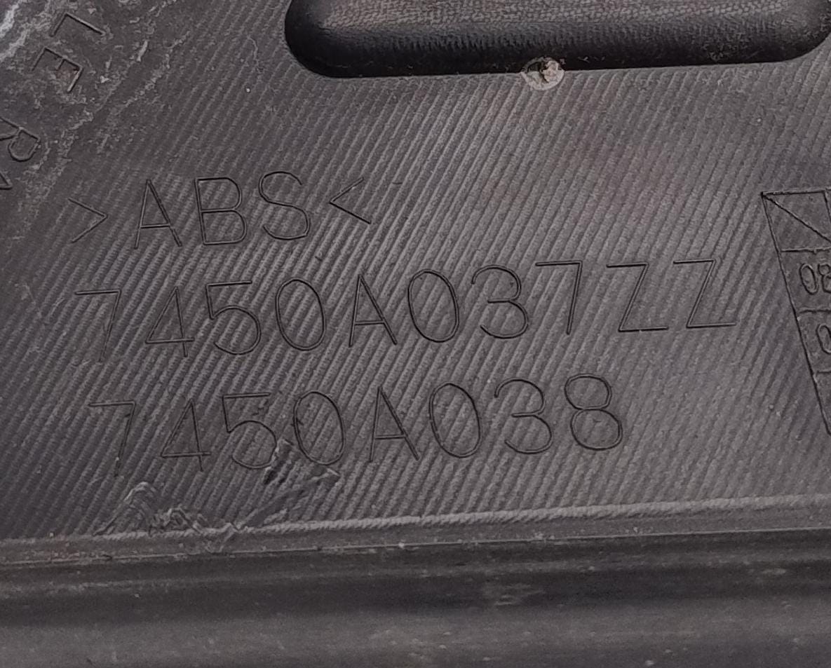 Griglia paraurti ant. Griglia paraurti ant.