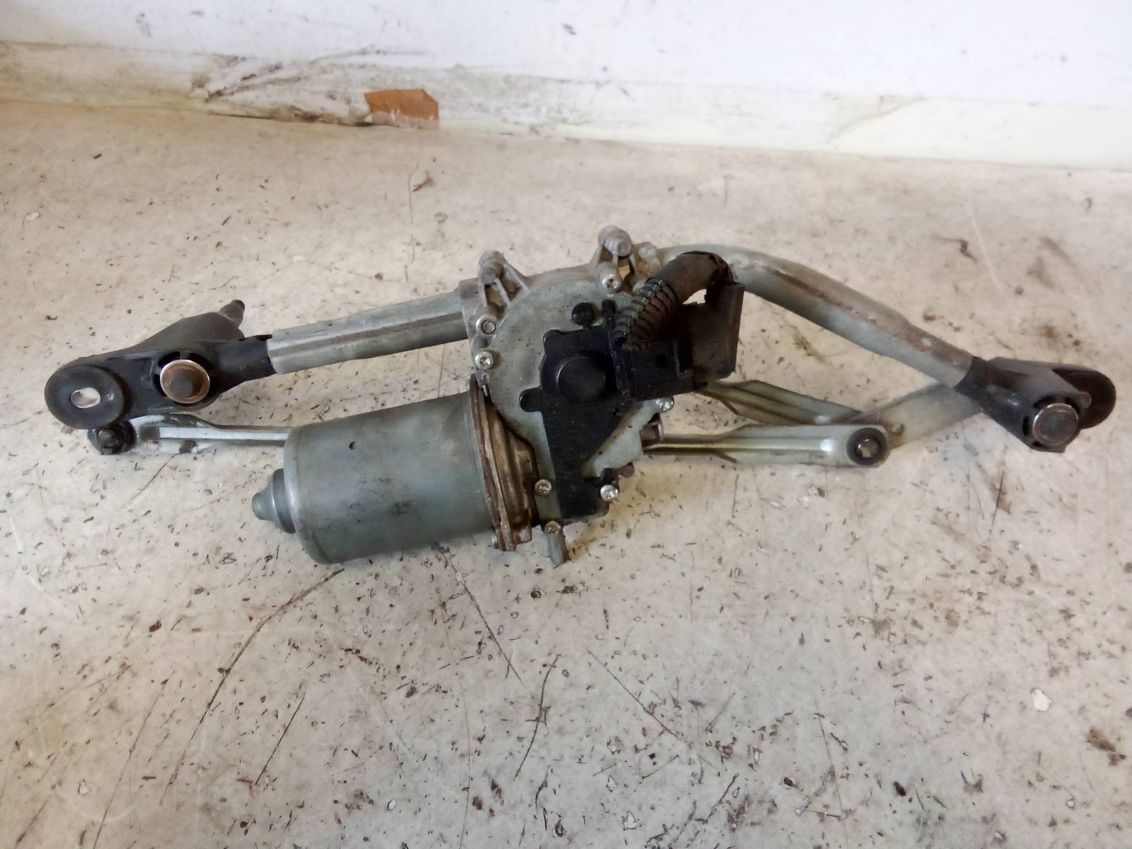 Meccanismo tergiparabrezza con motorino