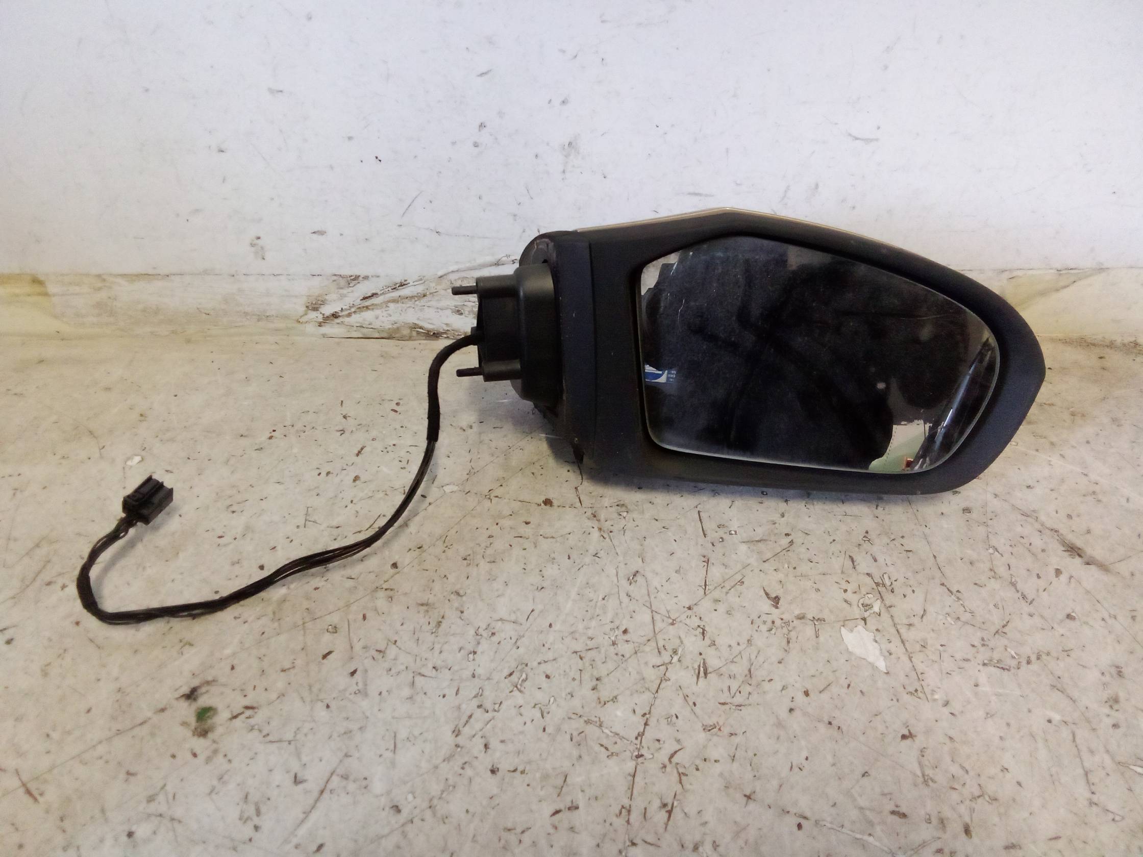 Retrovisore est. regolaz. elettr. dx.