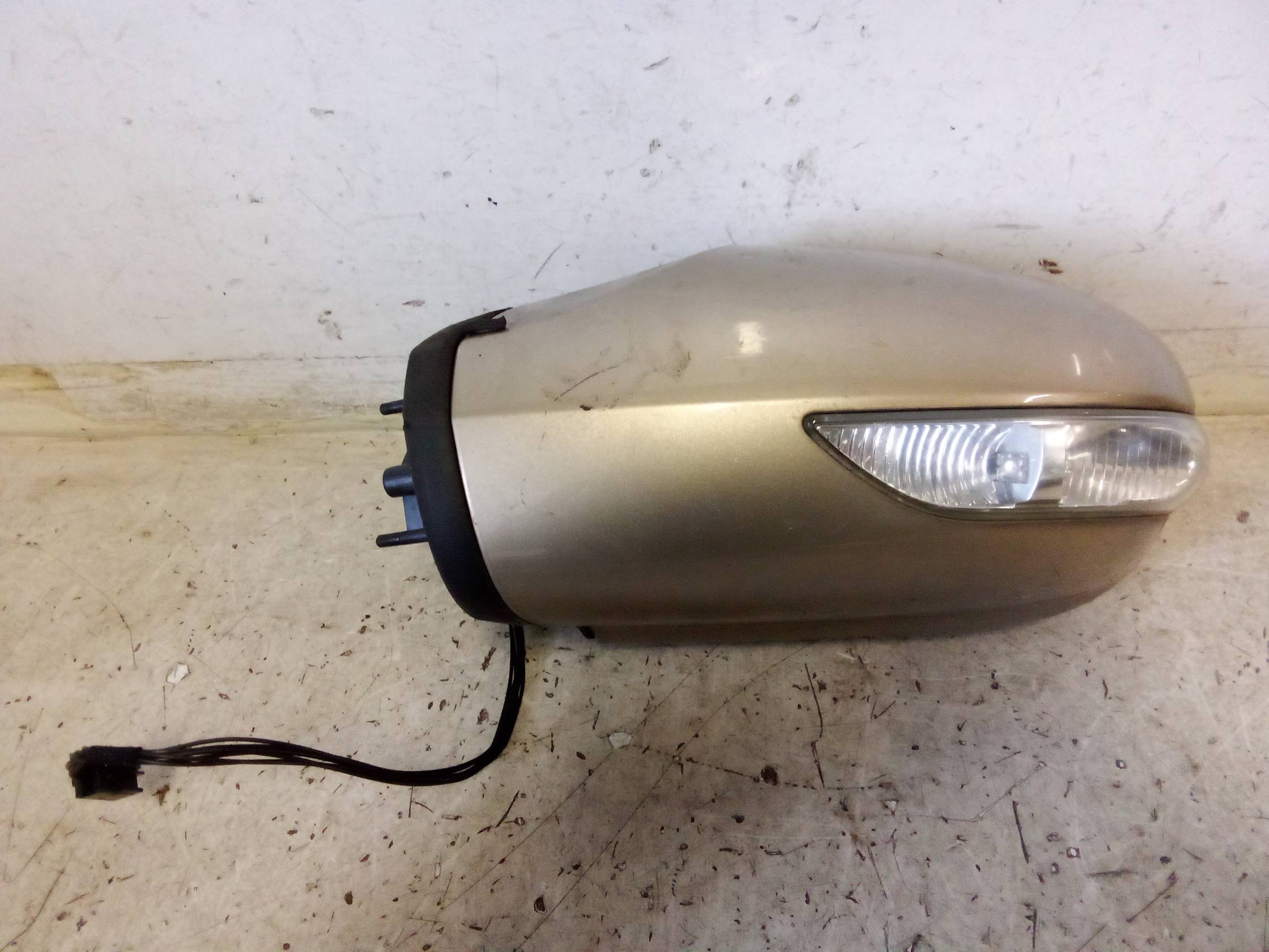 Retrovisore est. regolaz. elettr. sx.