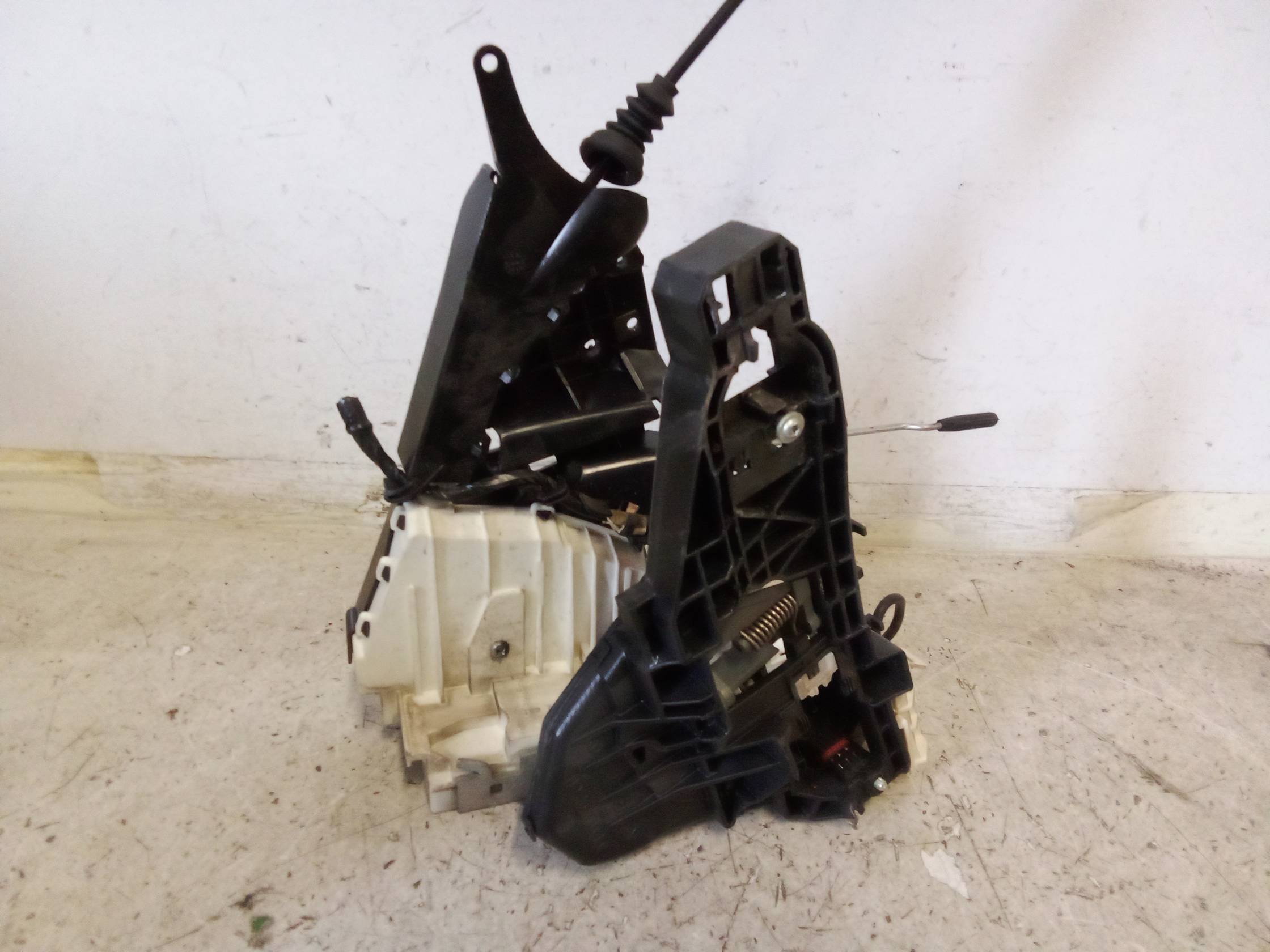 Serratura porta ant. sx.