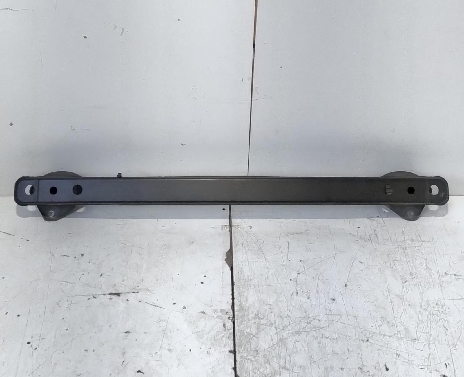 Traversa paraurti post.