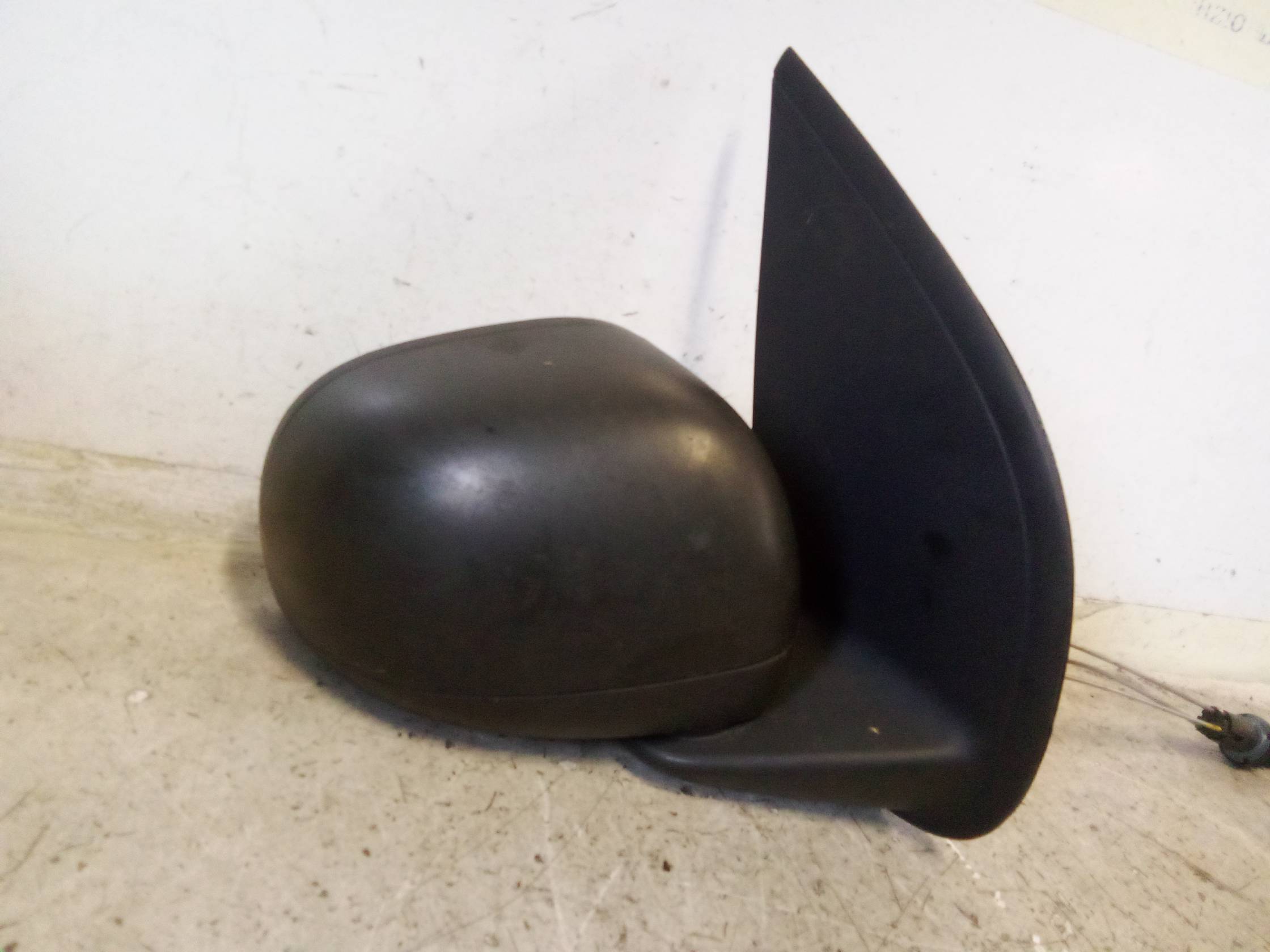 Retrovisore est. dx.