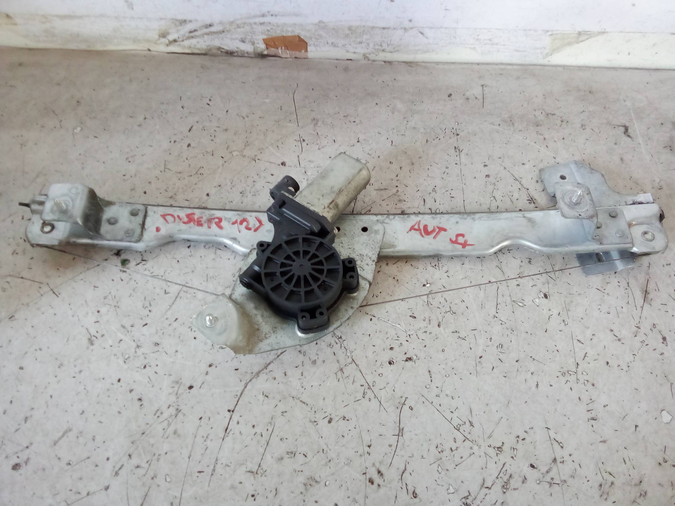 Alzacristallo elettr. porta ant. sx.