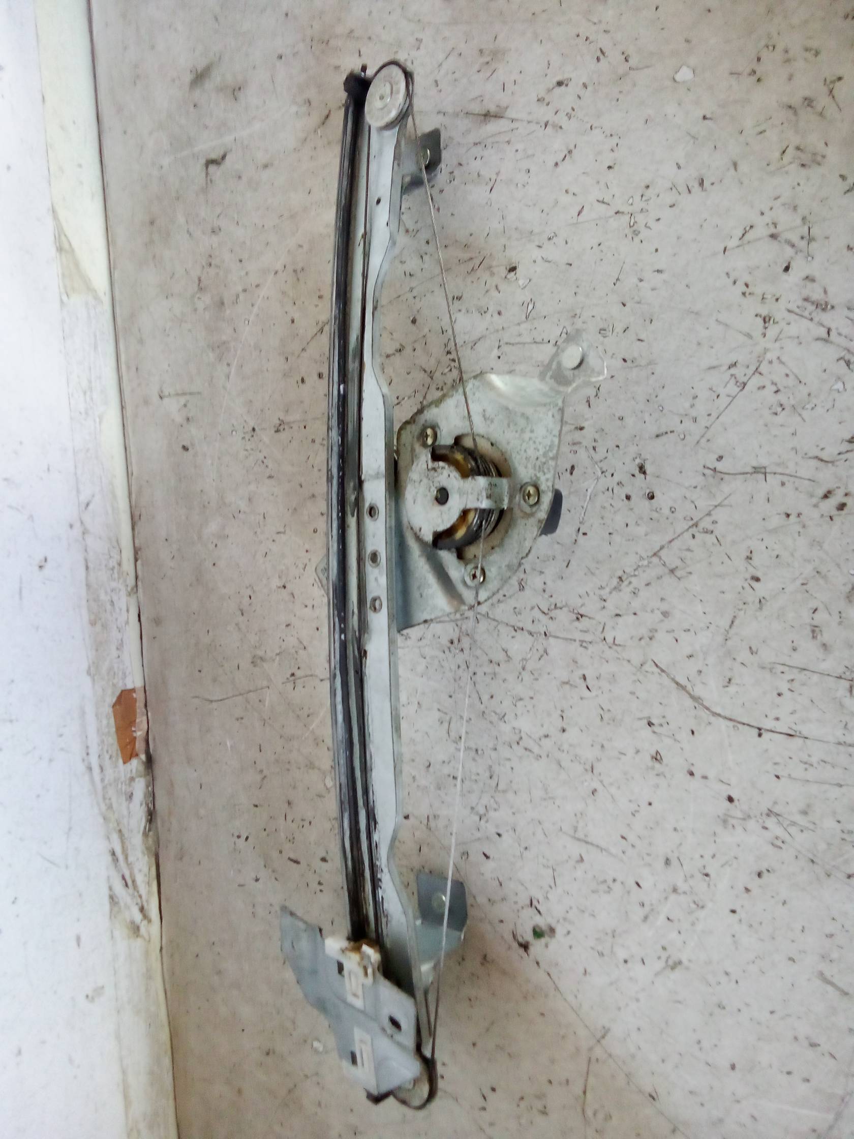 Alzacristallo elettr. porta ant. sx.