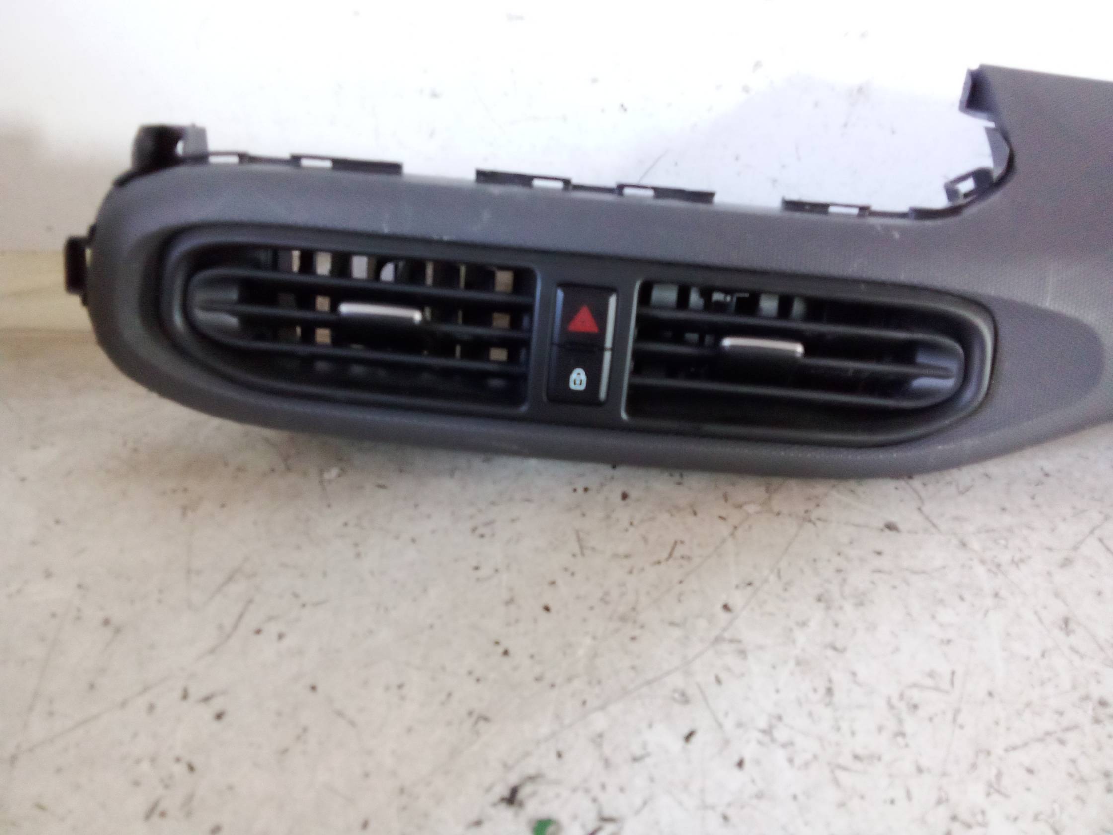 Bocchetta aria centr. cruscotto