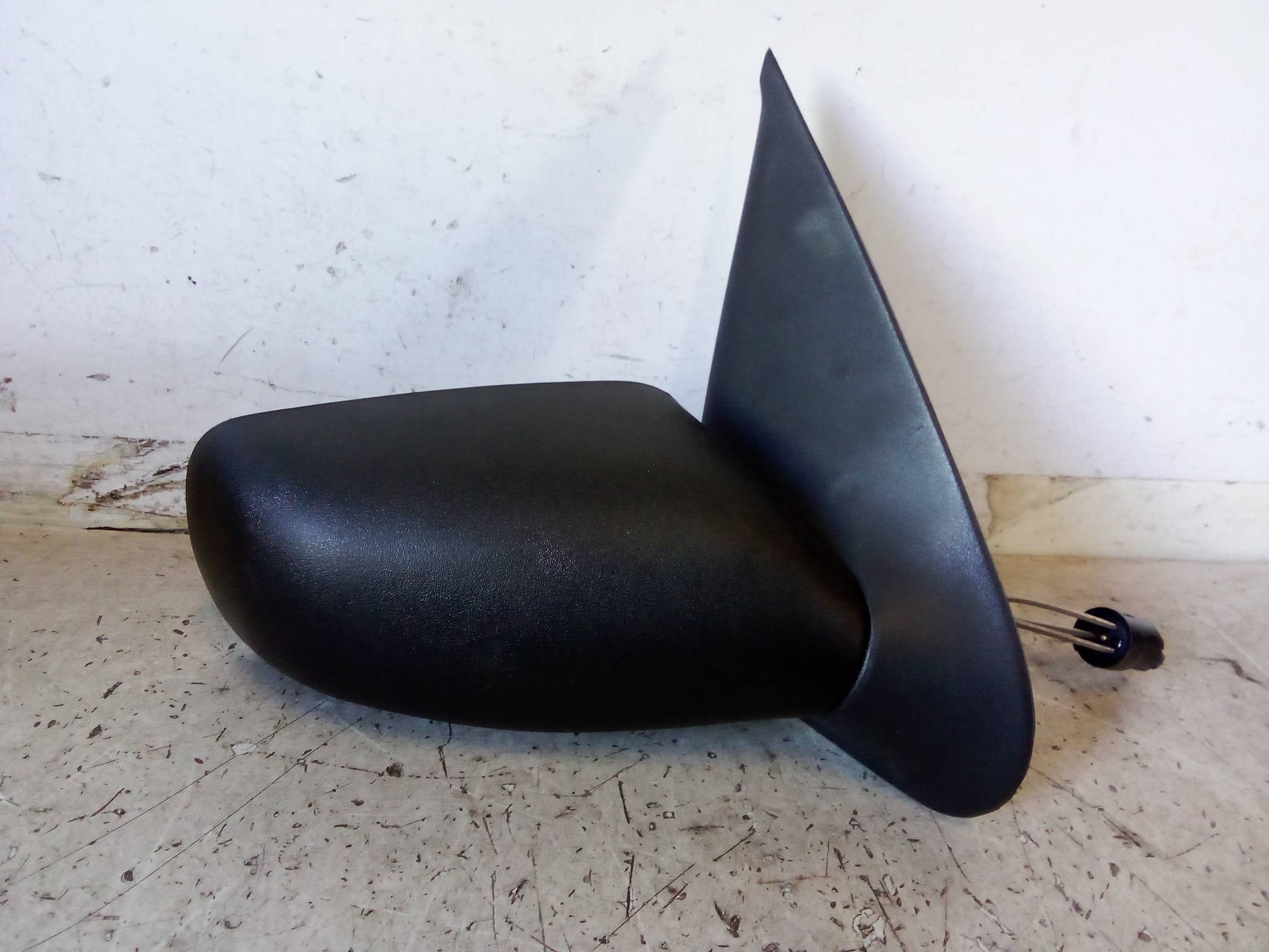 Retrovisore est. dx.