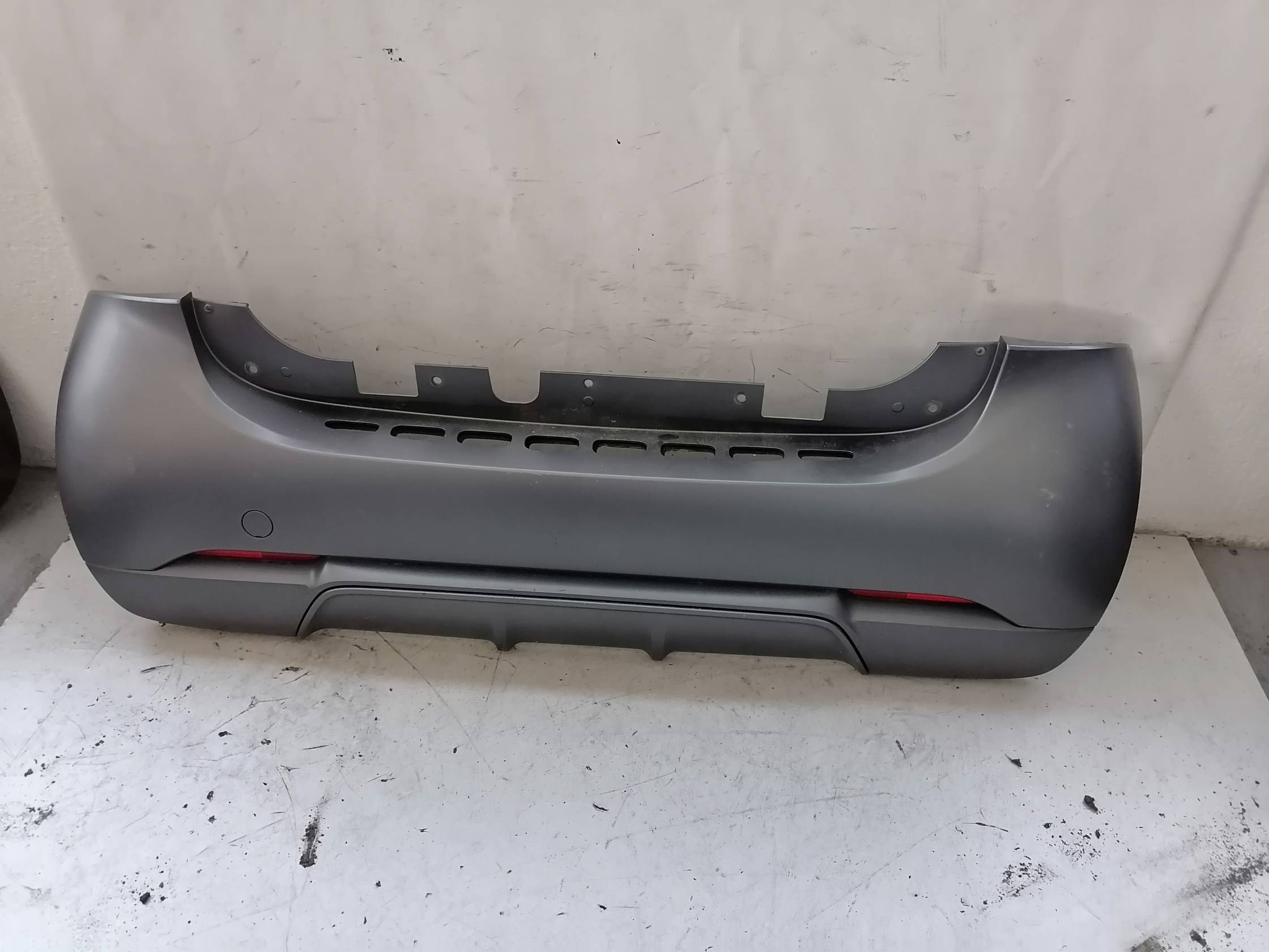 Paraurti post. Paraurti post.