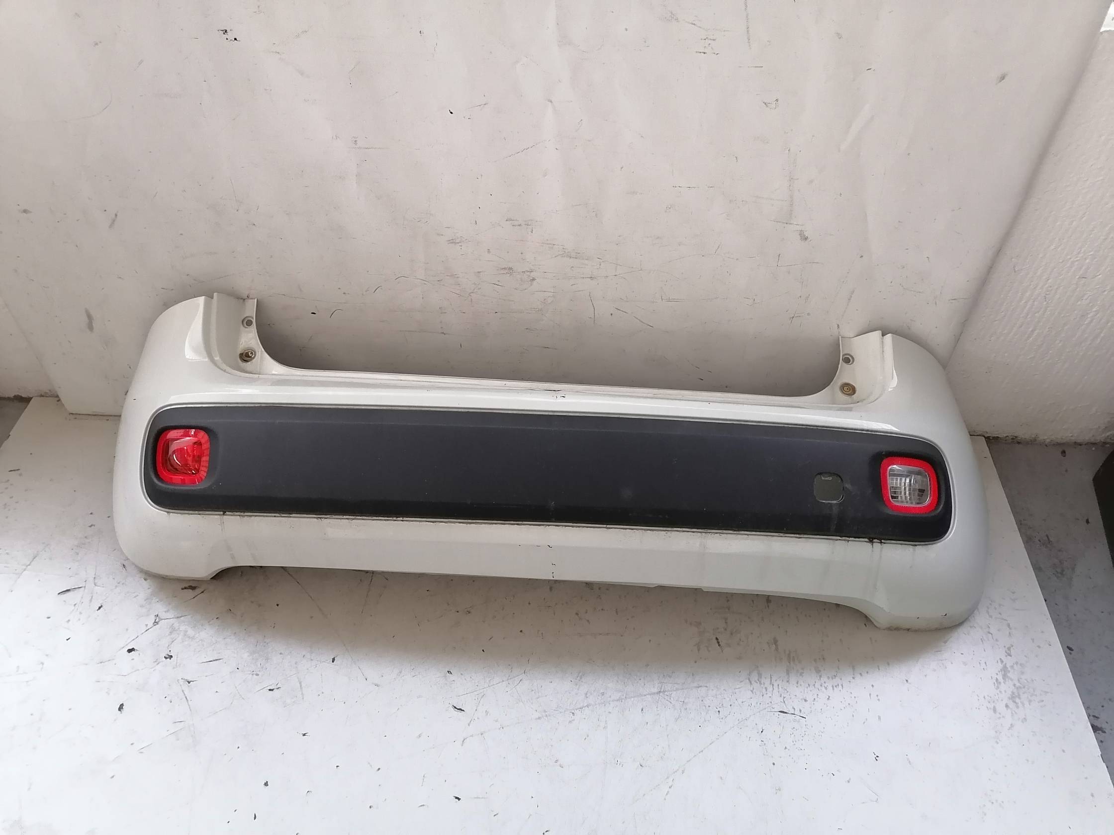 Paraurti post. Paraurti post.