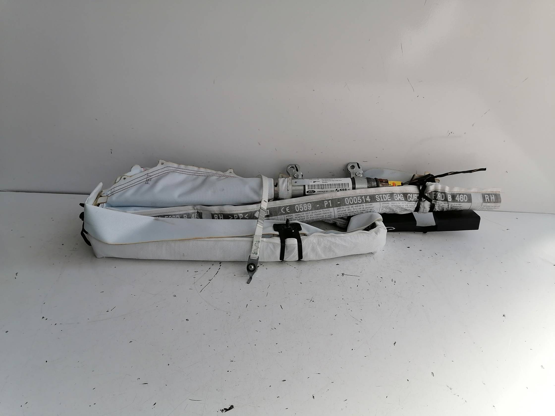 Dispositivo airbag a tendina dx.