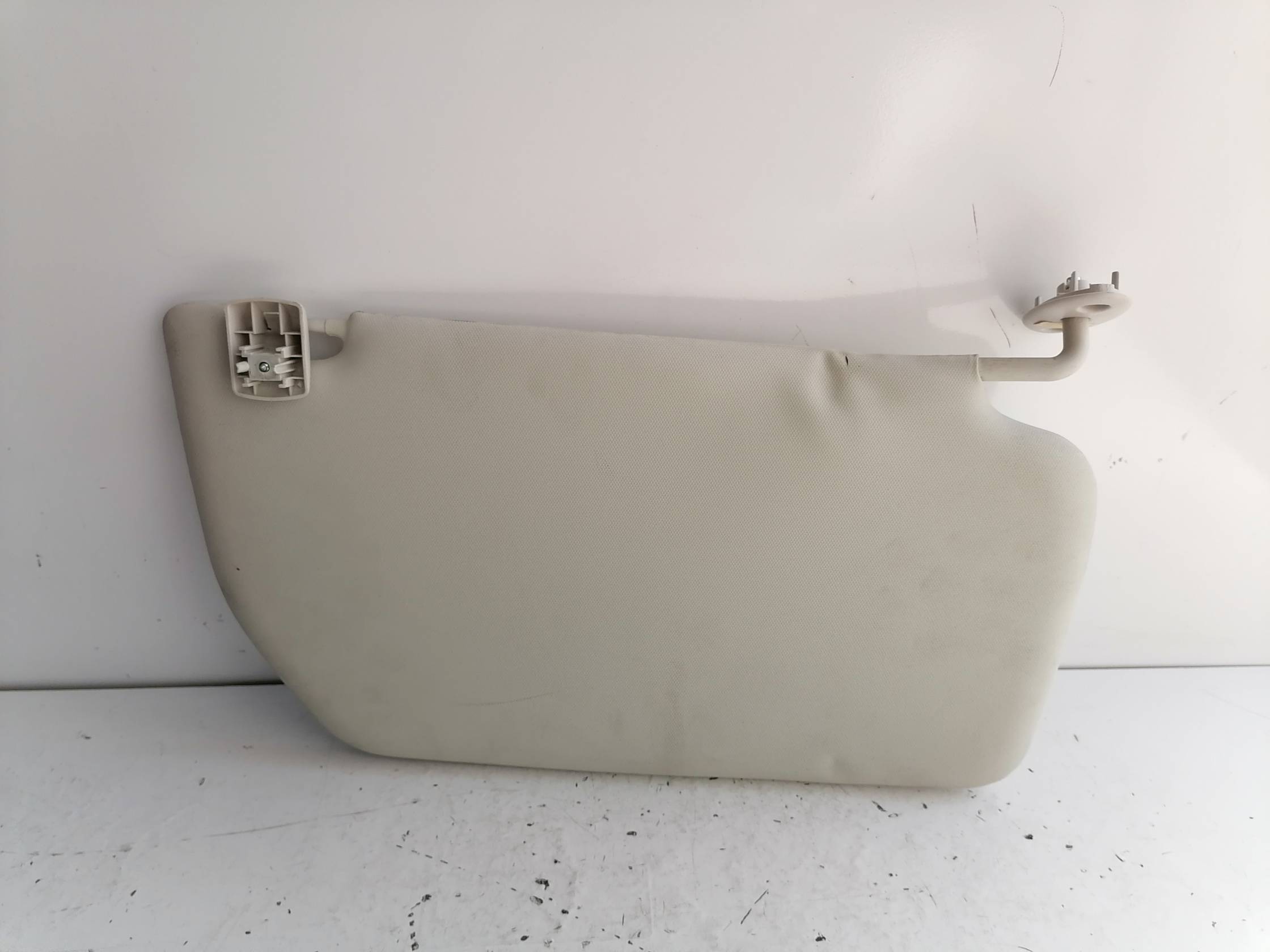 Aletta parasole parabrezza sx.