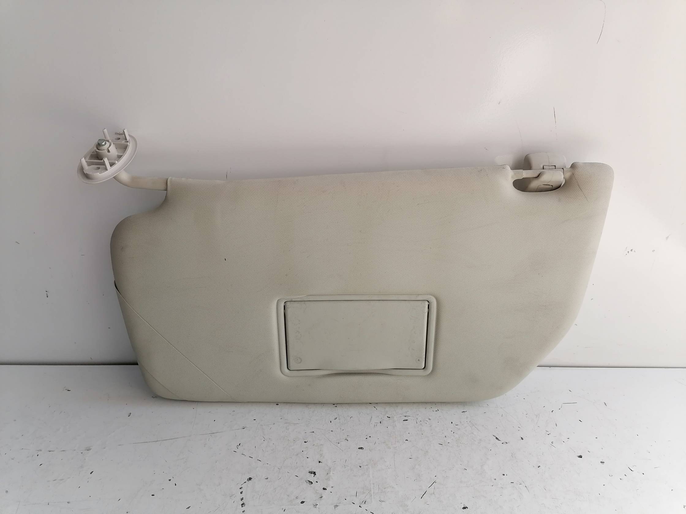 Aletta parasole parabrezza sx.