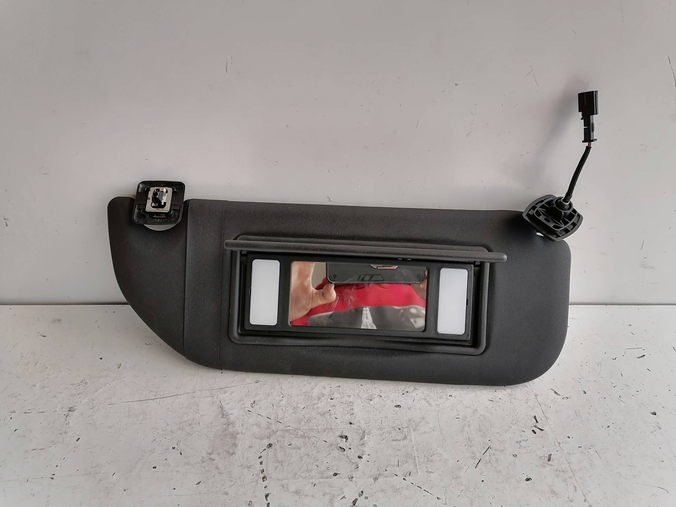 Aletta parasole parabrezza