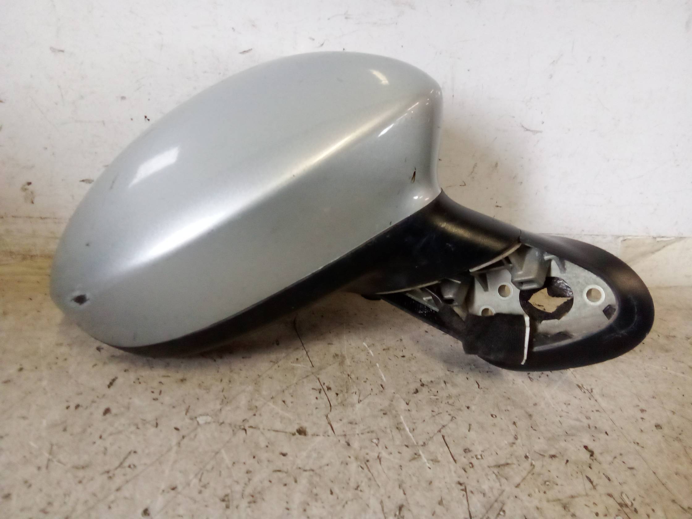 Retrovisore est. dx.