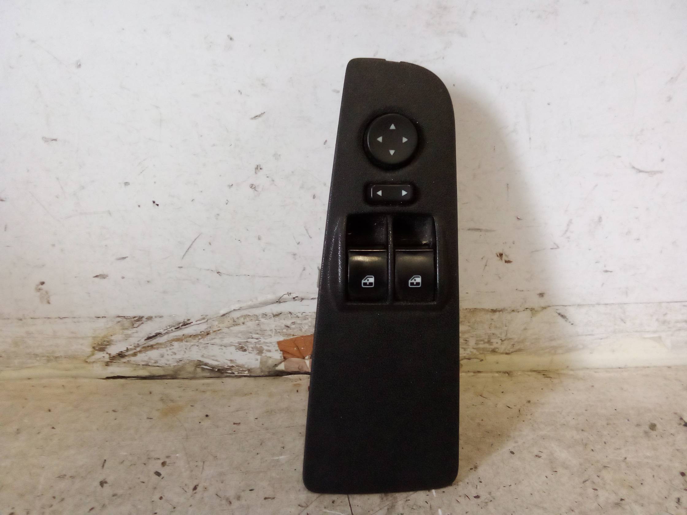 Blocco comandi alzacristalli e retrovisori est. sx.