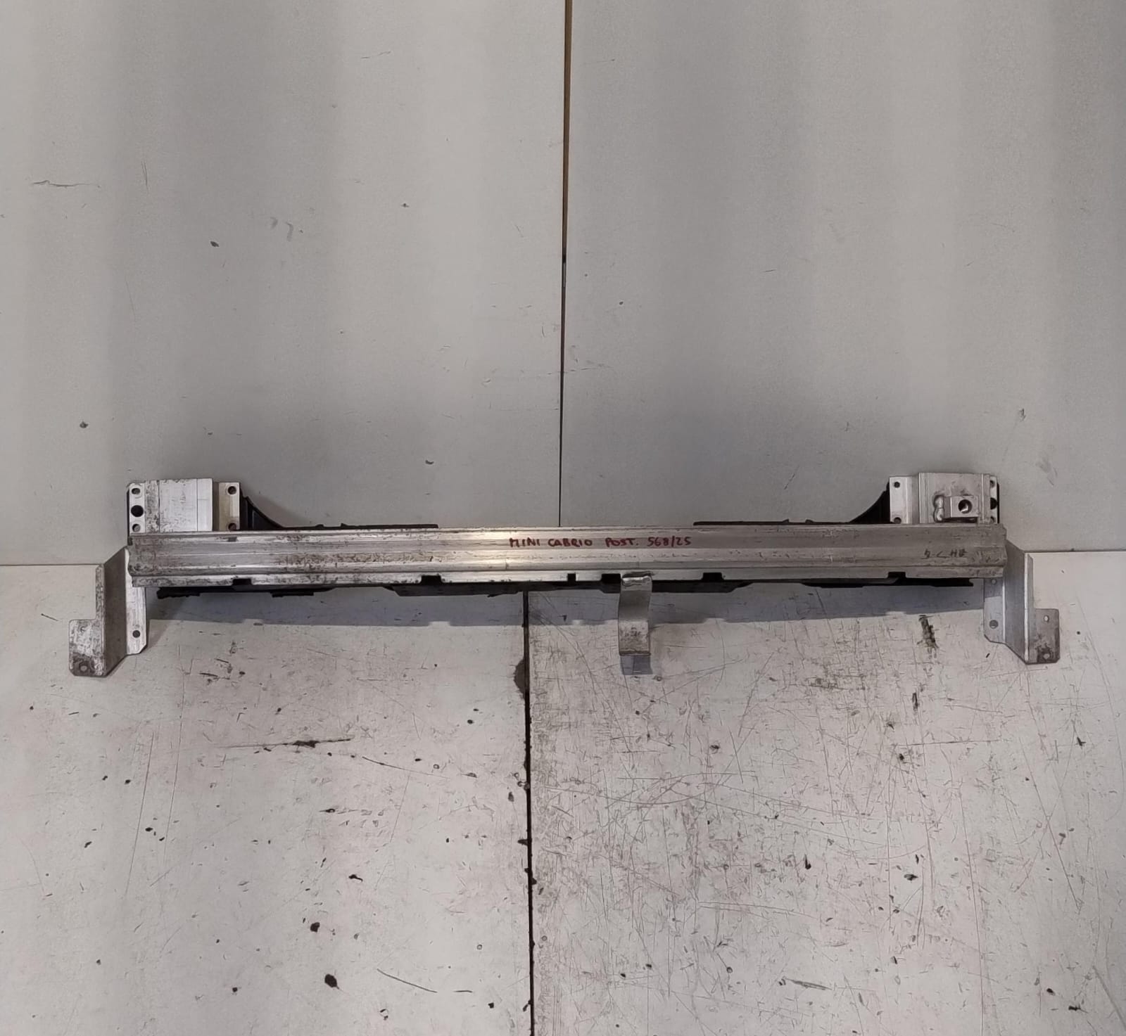 Traversa paraurti post.