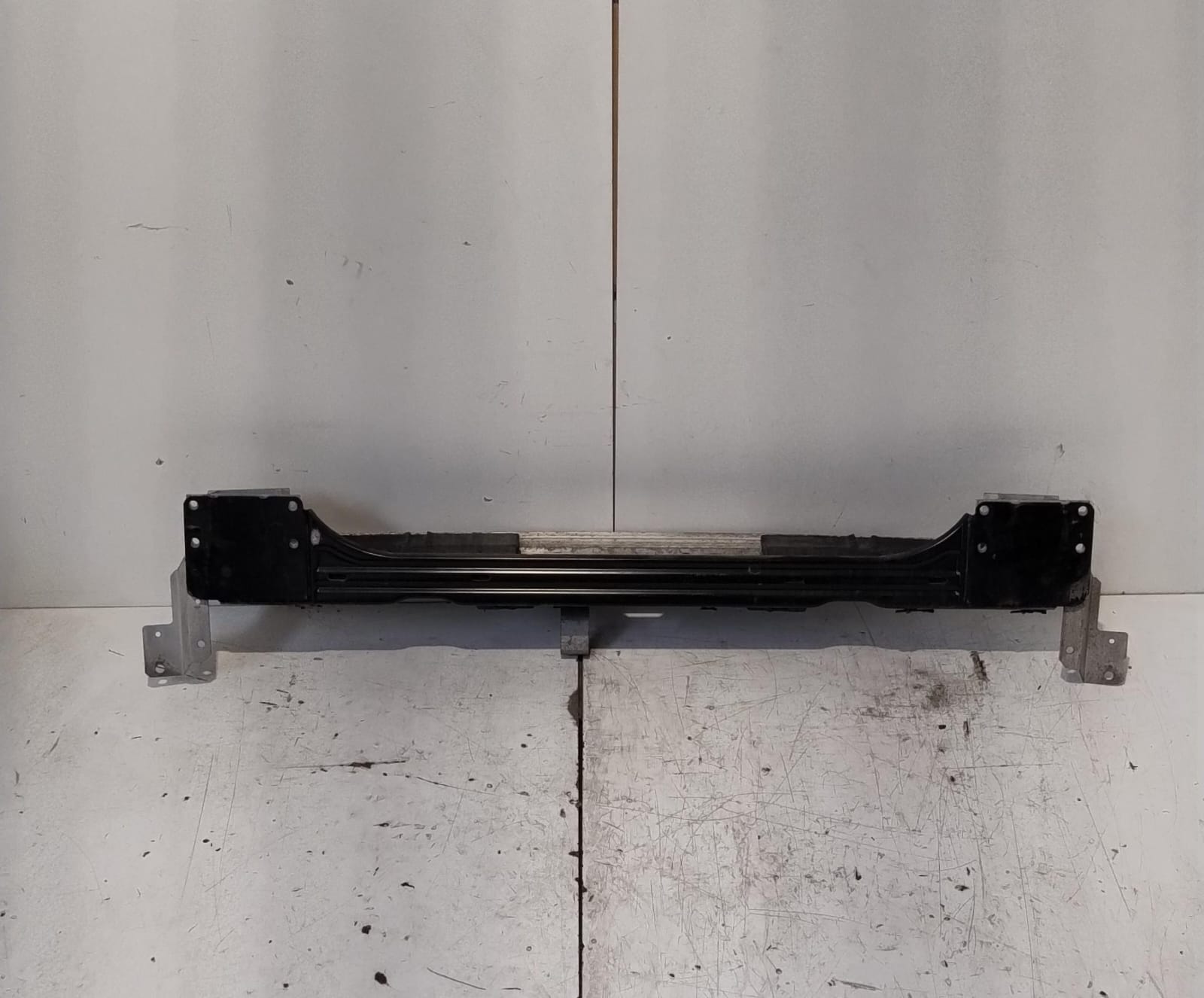 Traversa paraurti post.