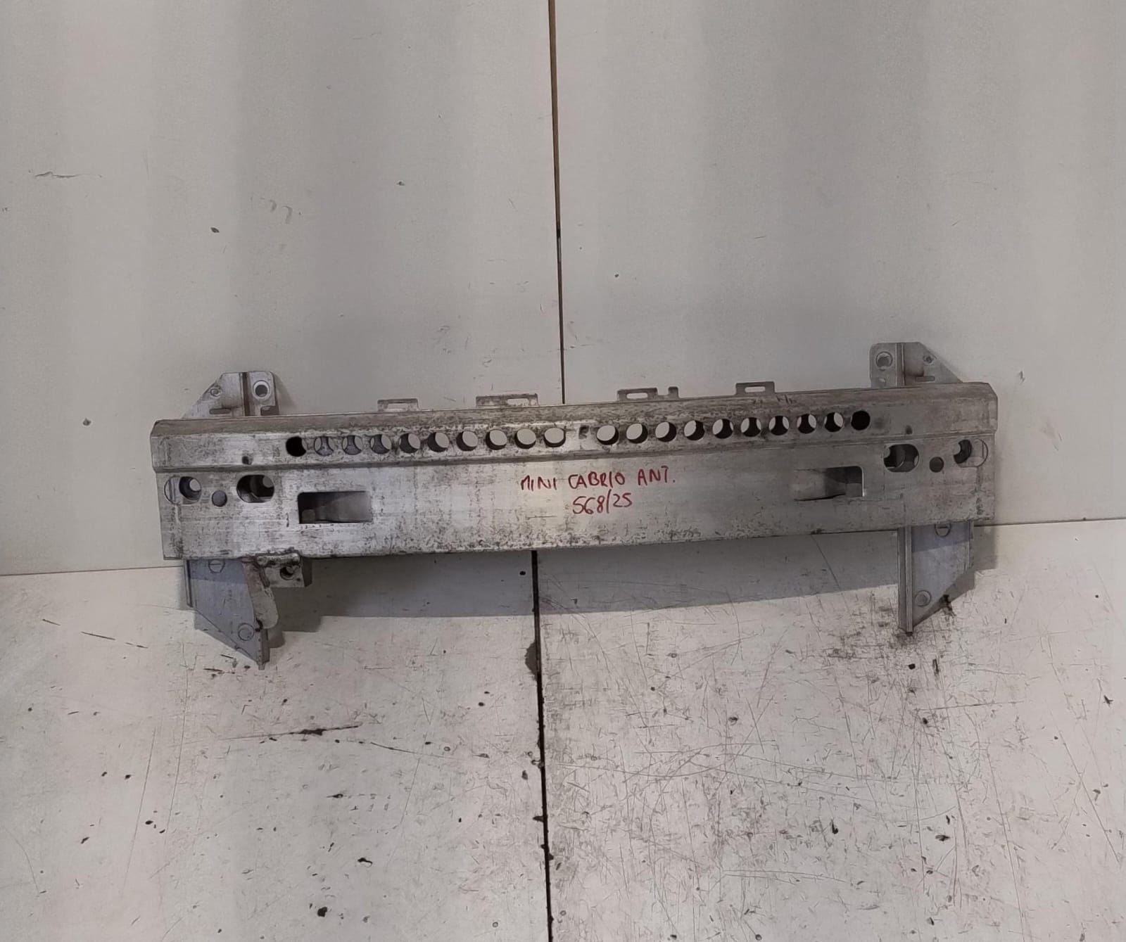 Traversa paraurti ant.