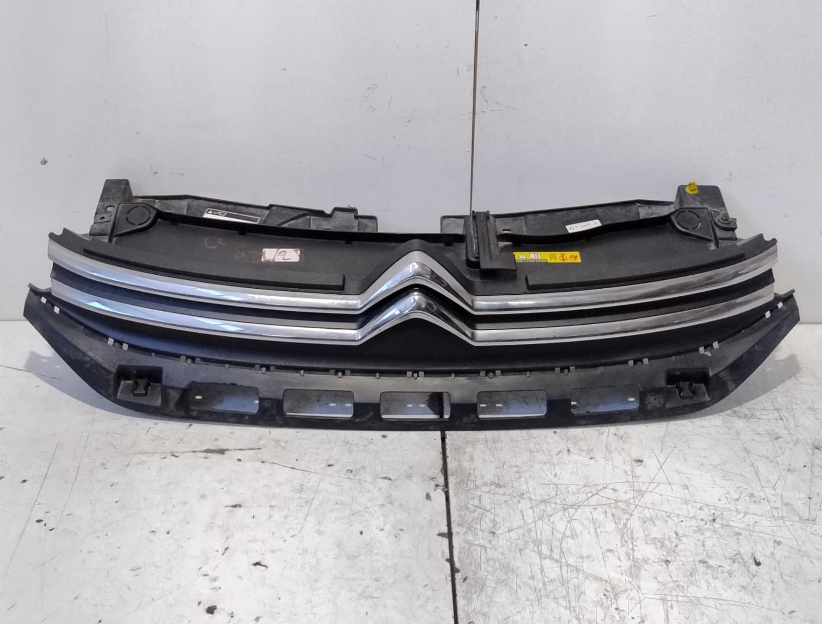 Griglia paraurti ant. Griglia paraurti ant.