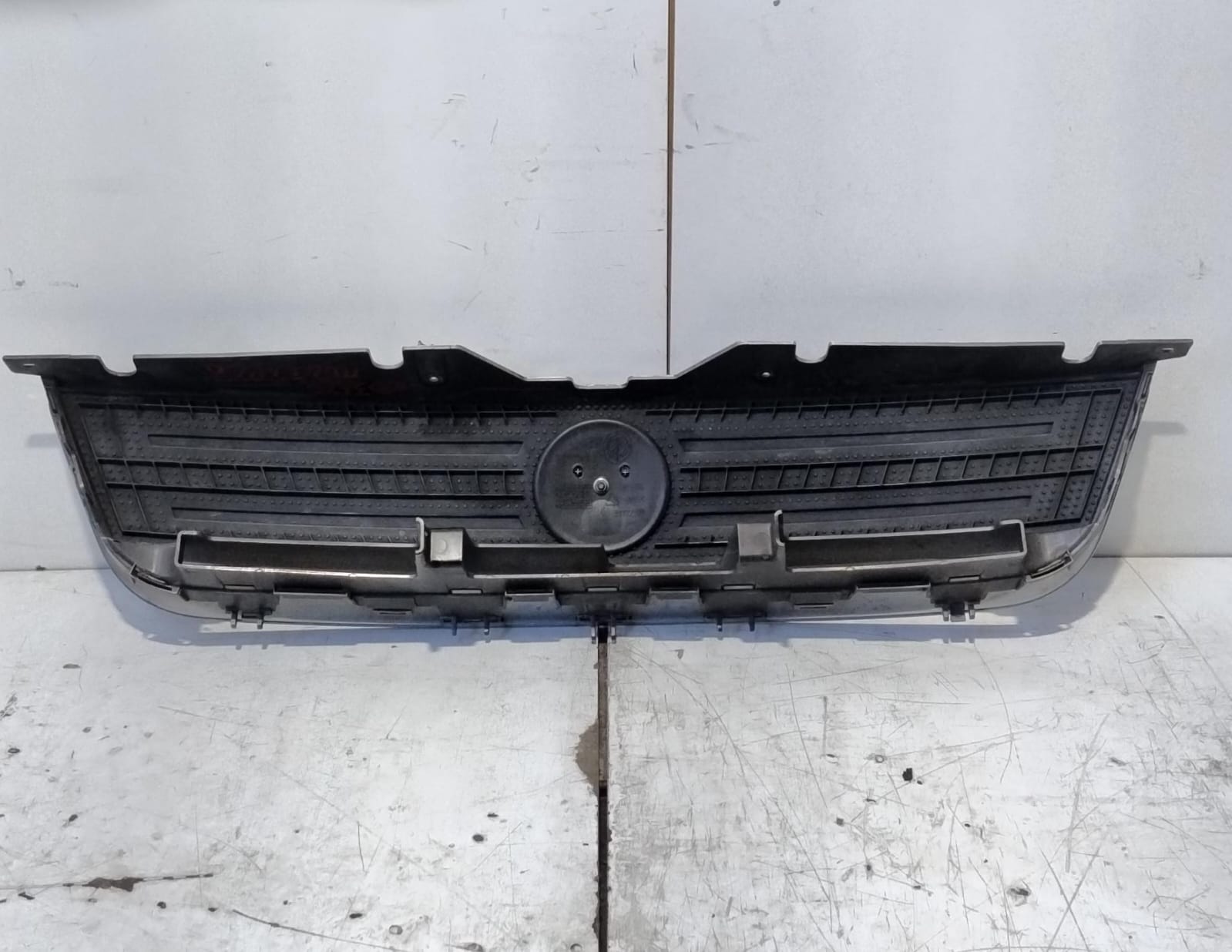 Griglia paraurti ant. Griglia paraurti ant.