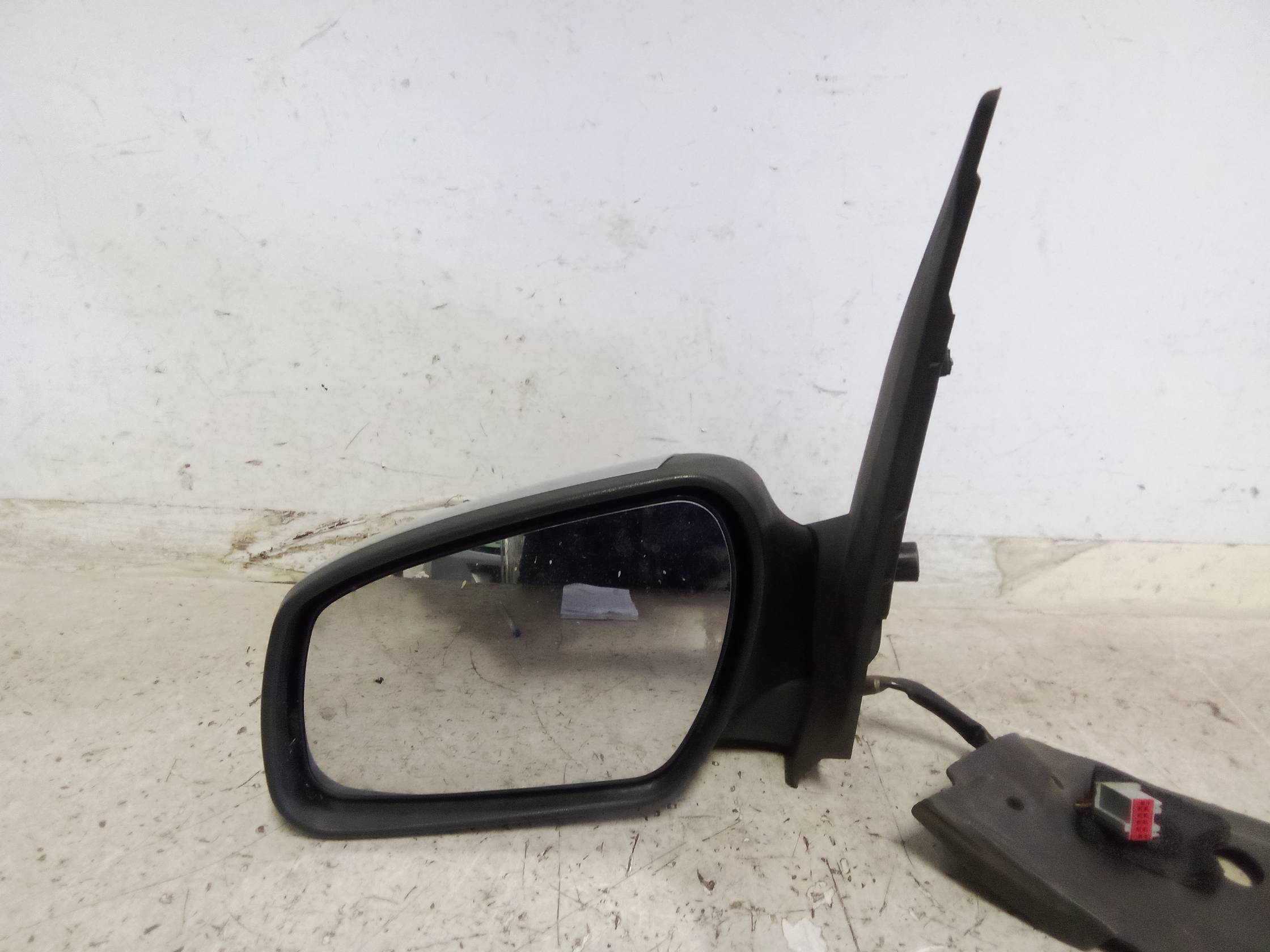 Retrovisore est. regolaz. elettr. sx.