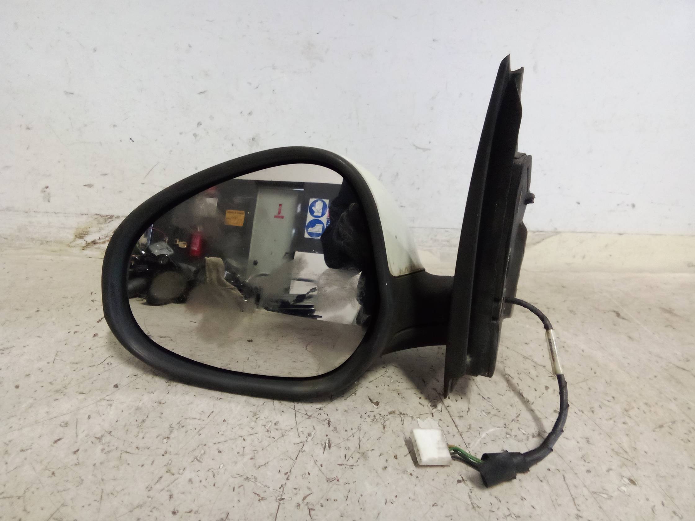 Retrovisore est. regolaz. elettr. sx.