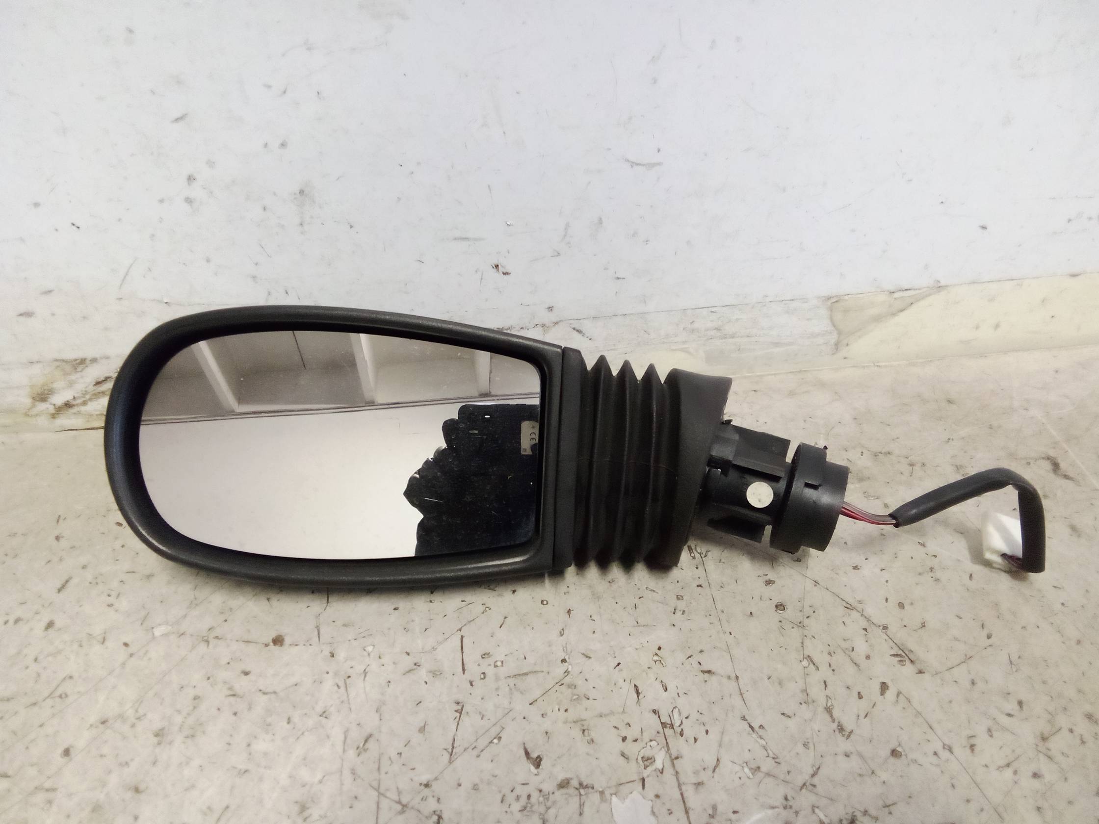 Retrovisore est. regolaz. elettr. sx.