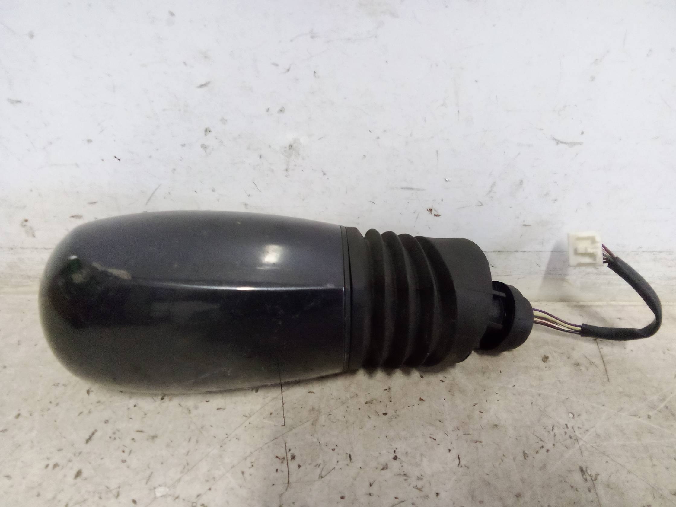 Retrovisore est. regolaz. elettr. dx.