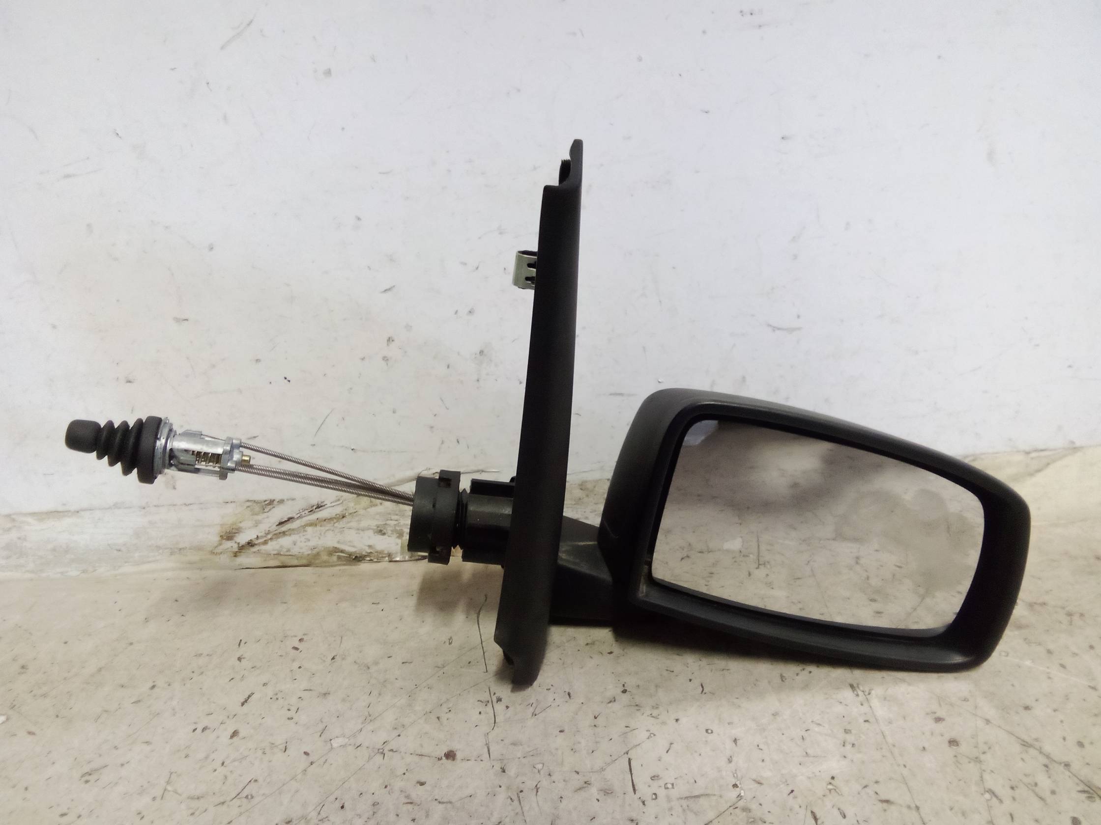 Retrovisore est. dx.