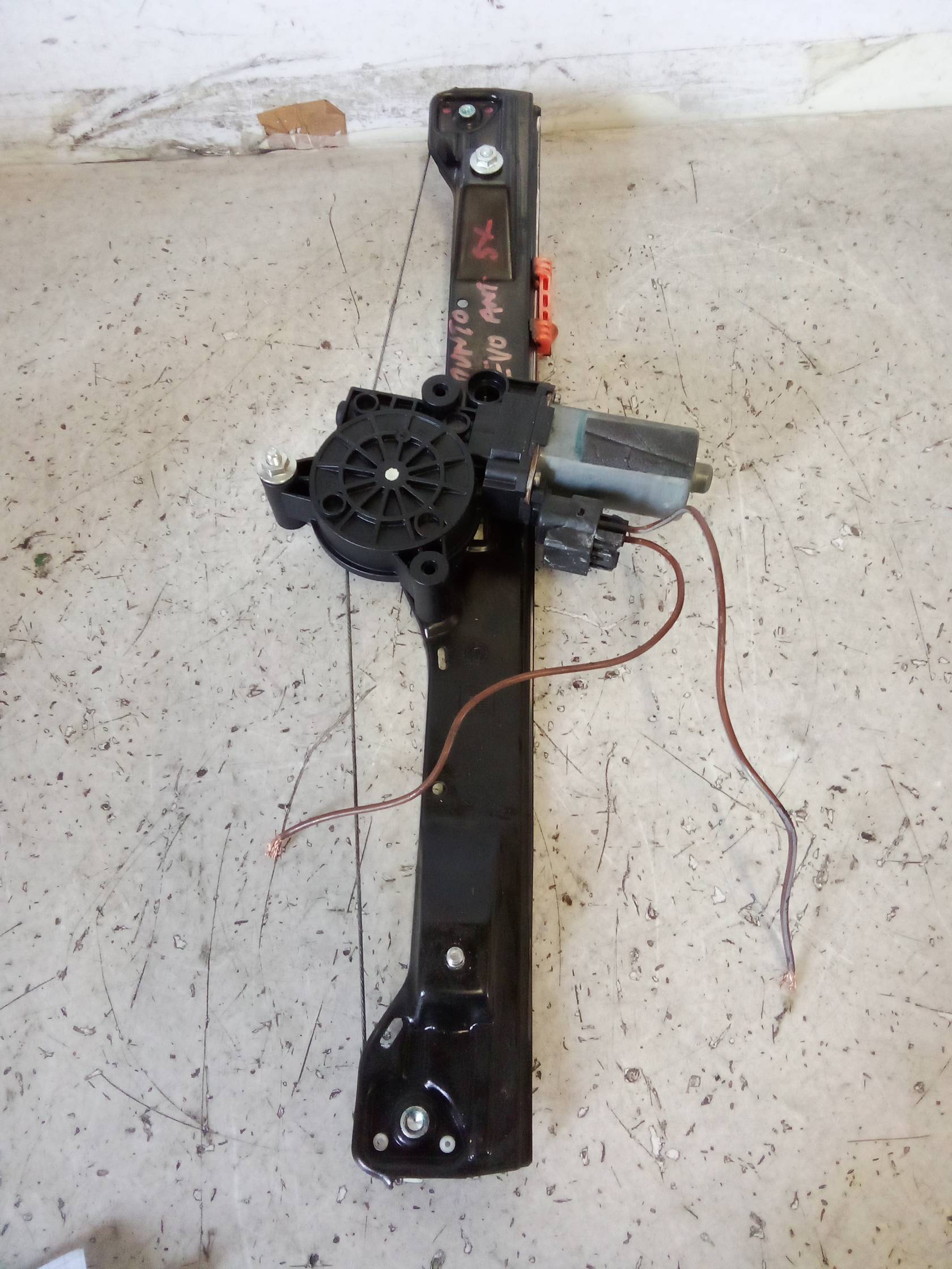 Alzacristallo elettr. porta ant. sx.