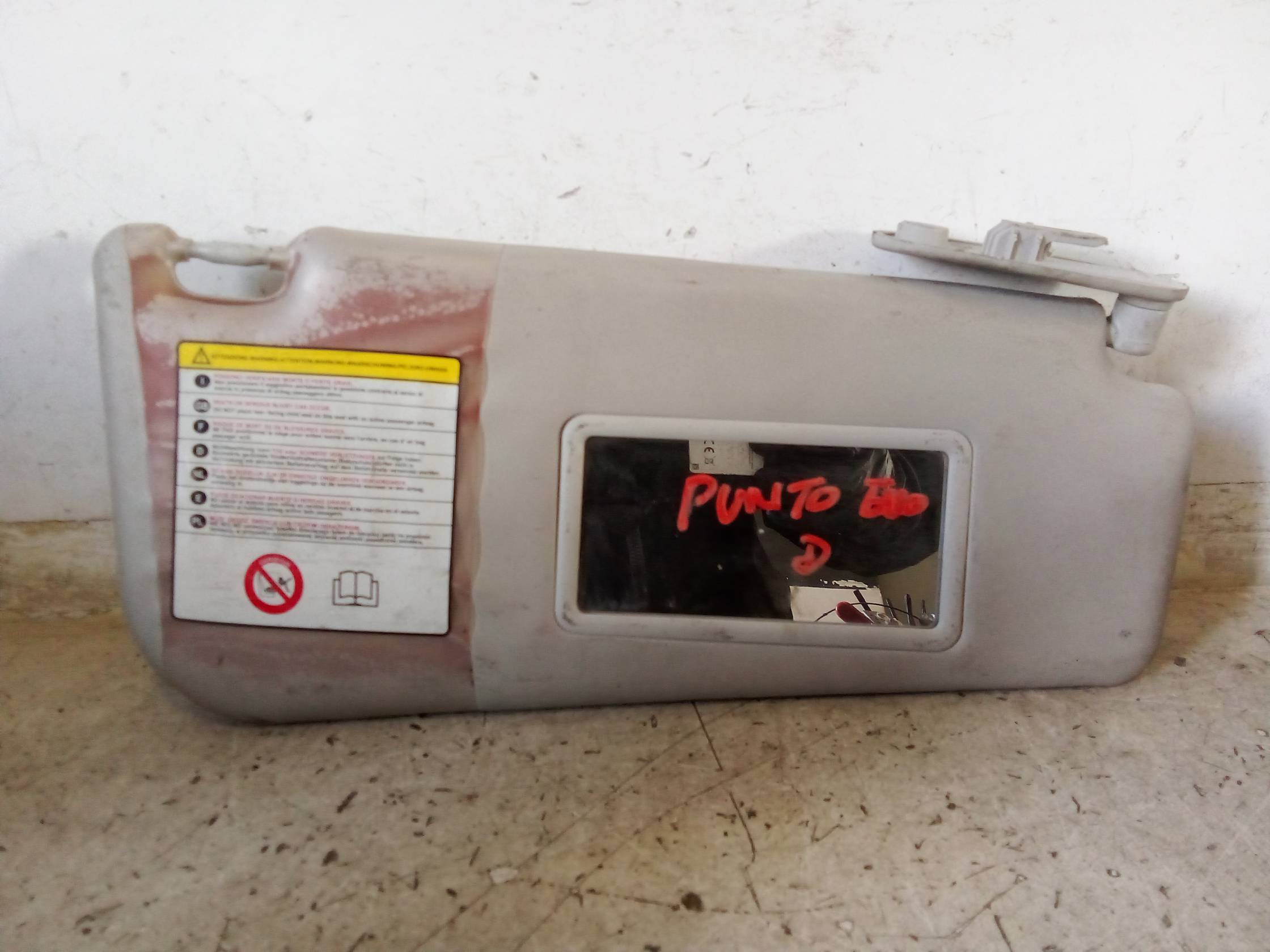 Aletta parasole parabrezza dx.