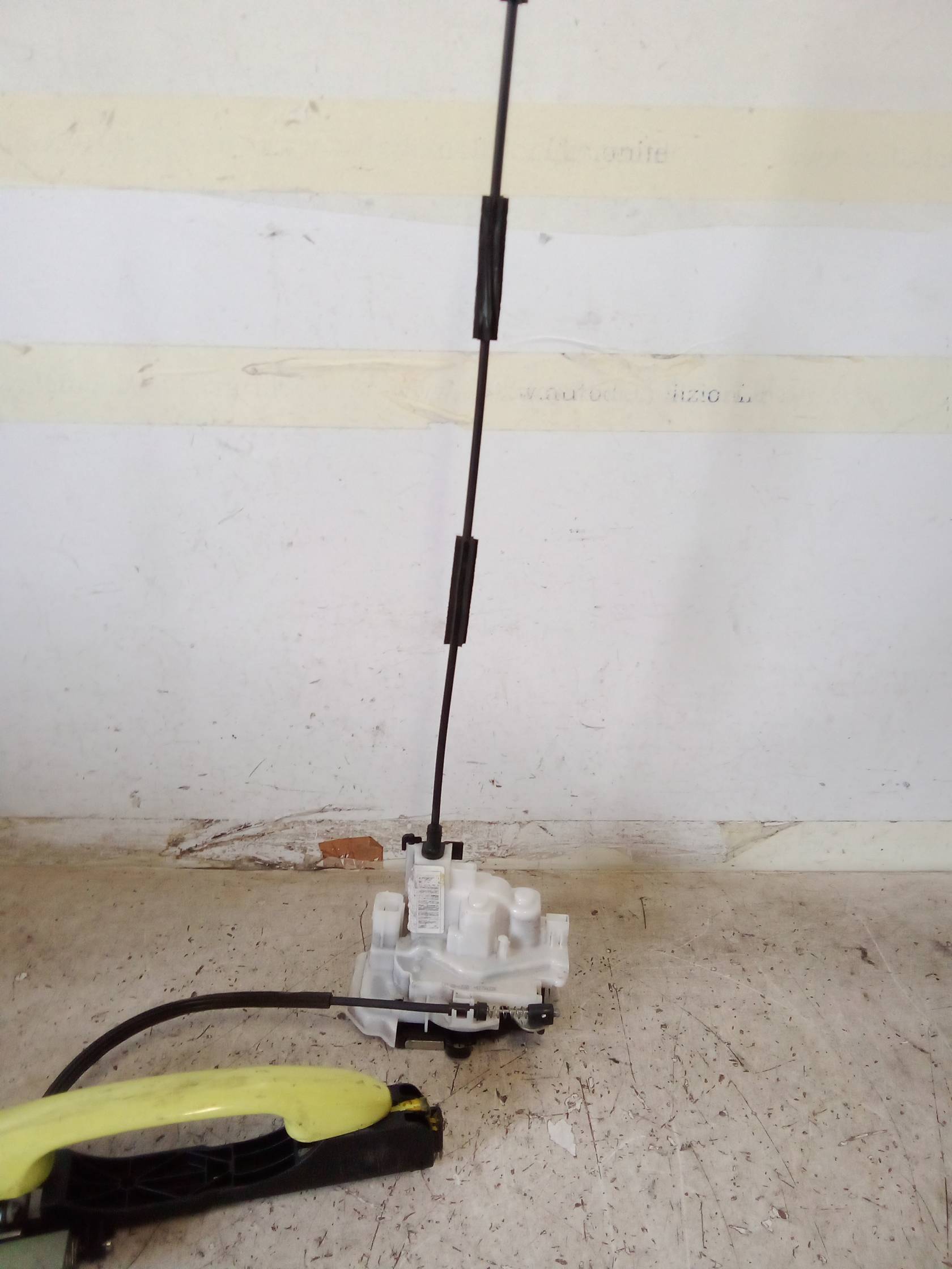 Serratura porta ant. dx.