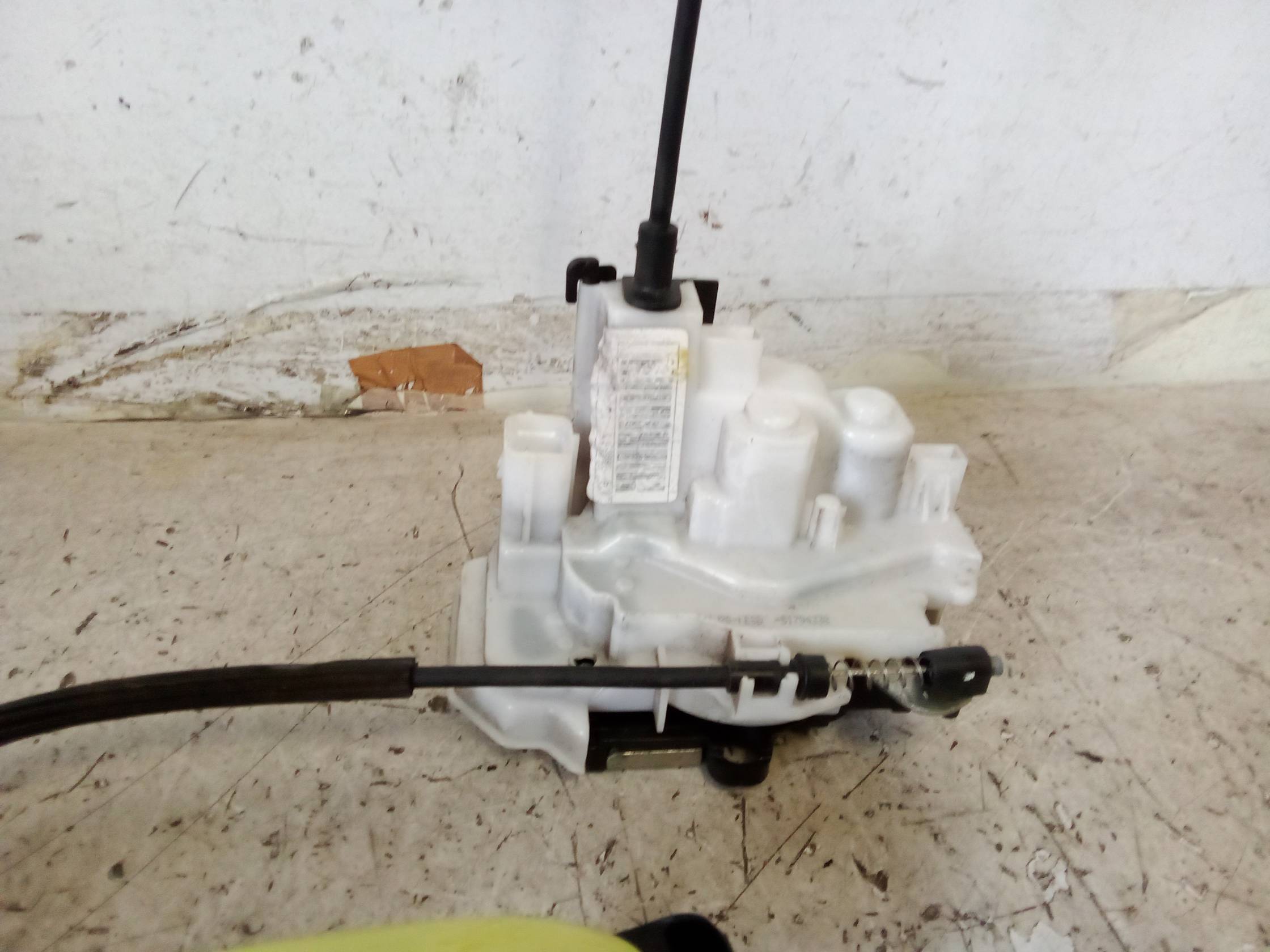 Serratura porta ant. dx.