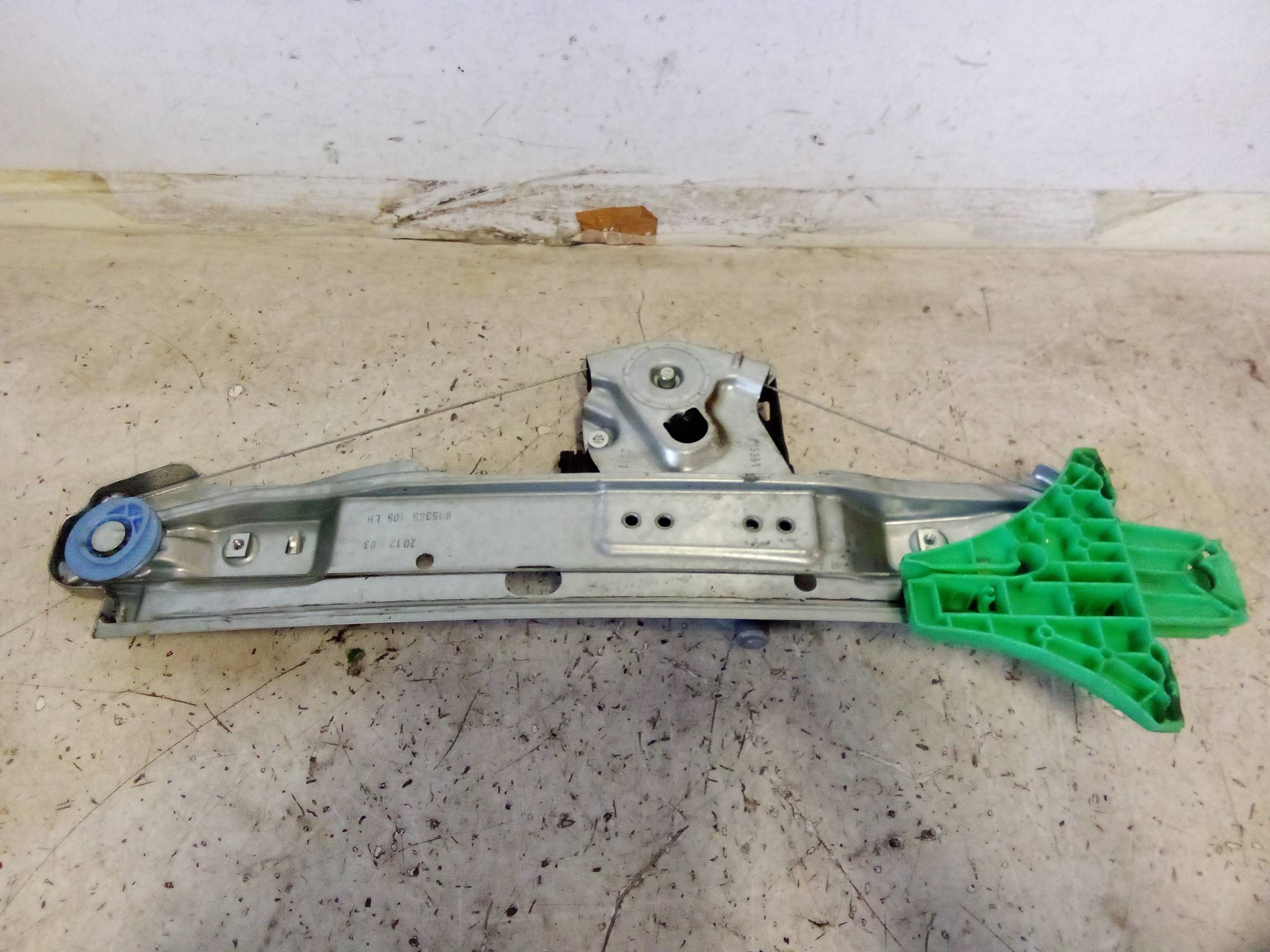 Alzacristallo elettr. porta post. sx.