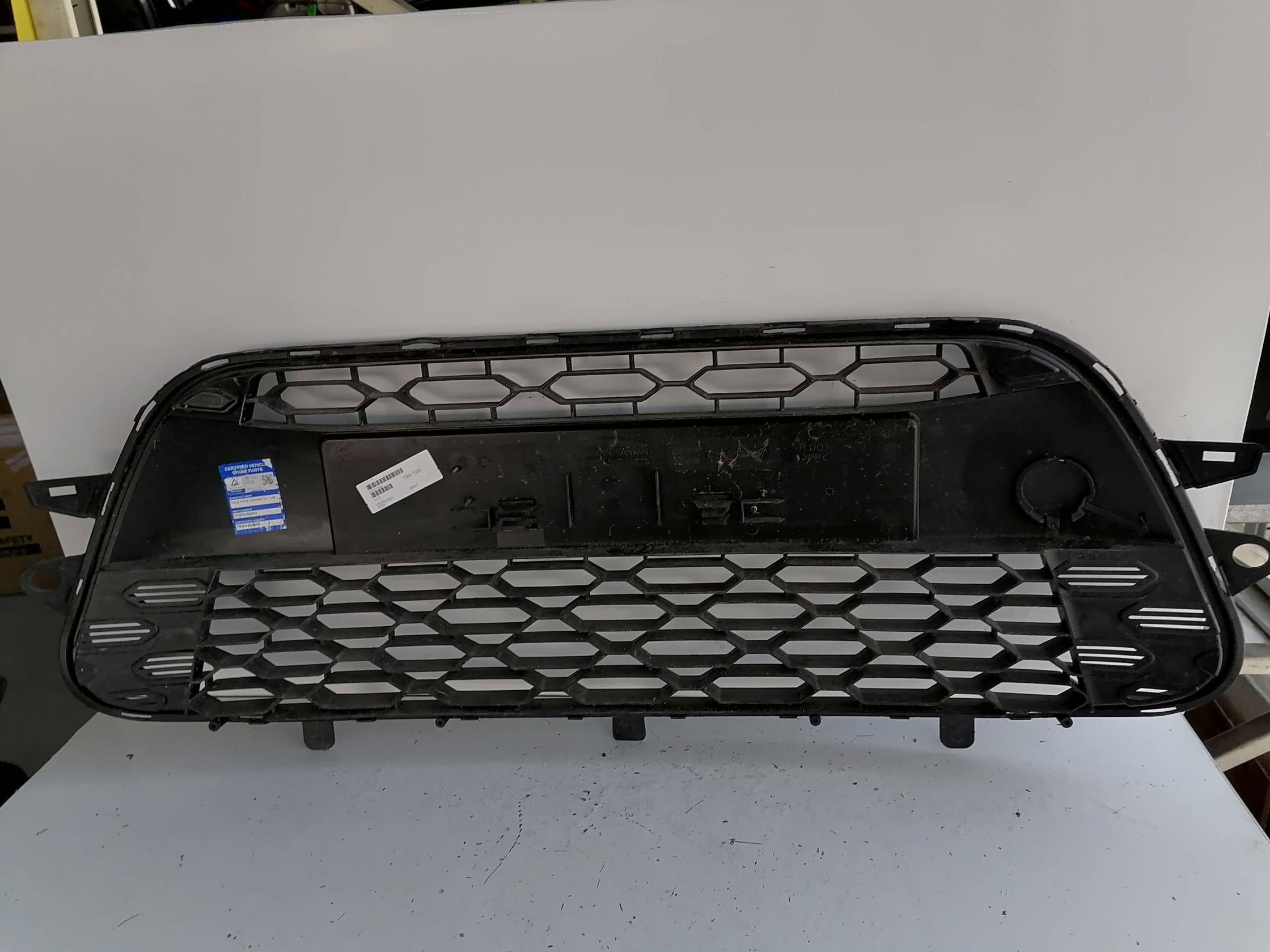 Griglia paraurti ant. Griglia paraurti ant.