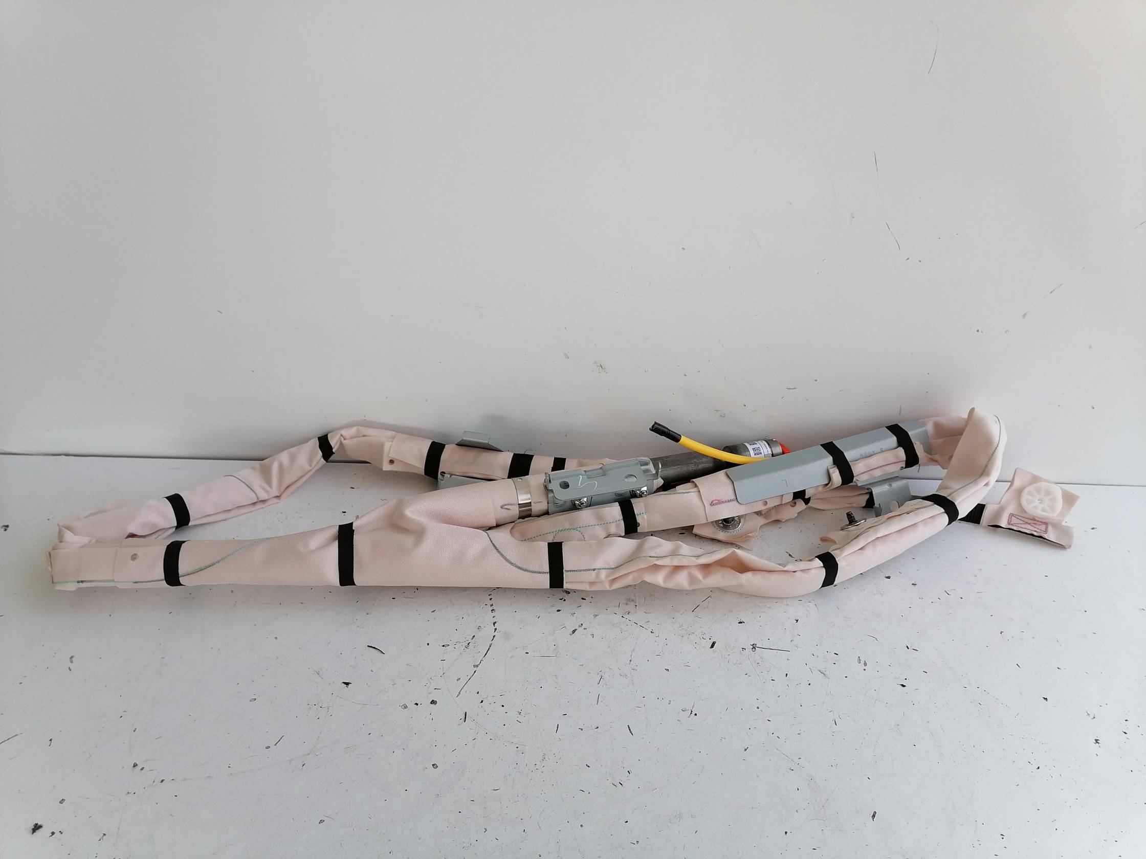 Dispositivo airbag a tendina sx.