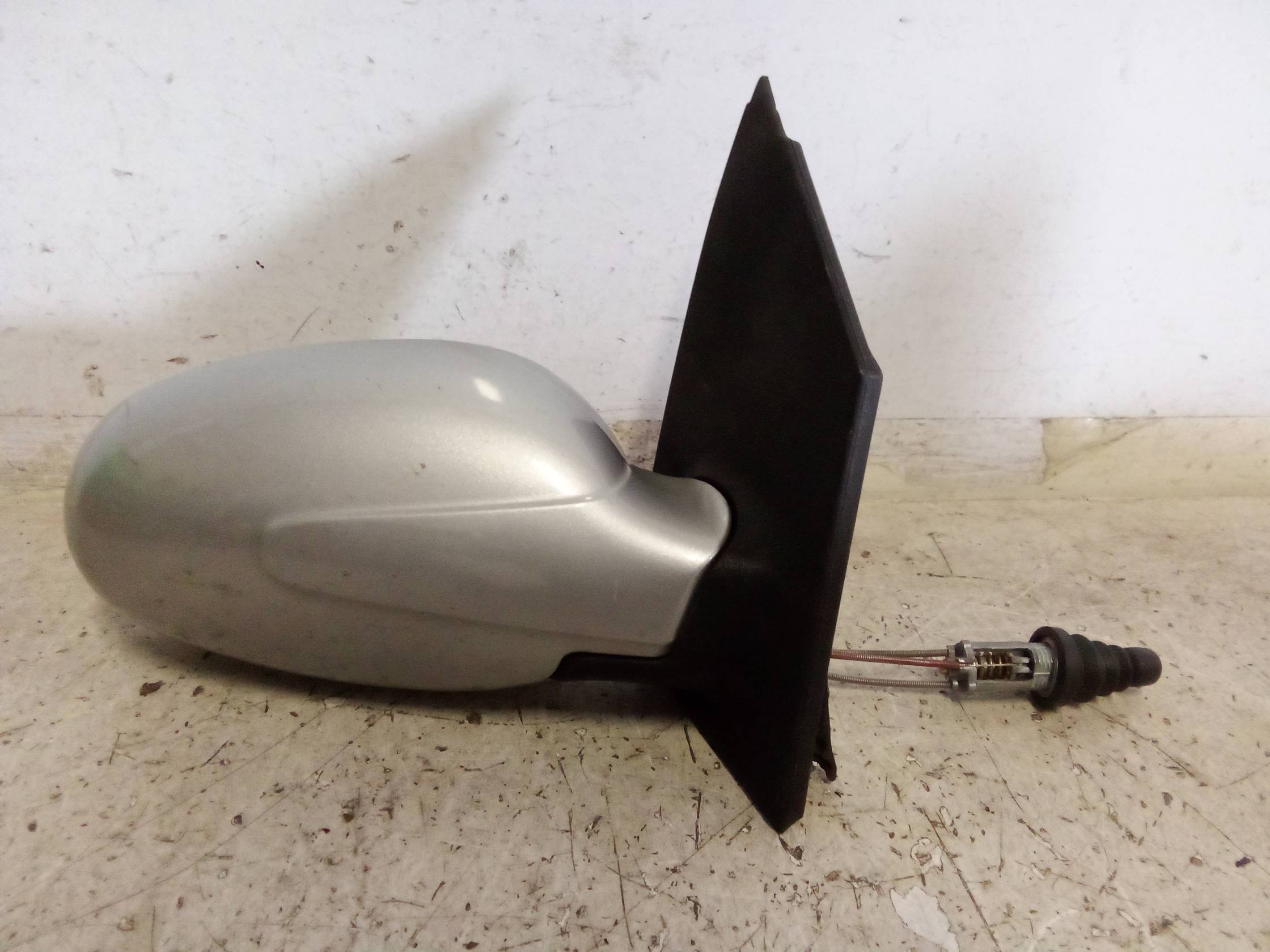 Retrovisore est. dx.