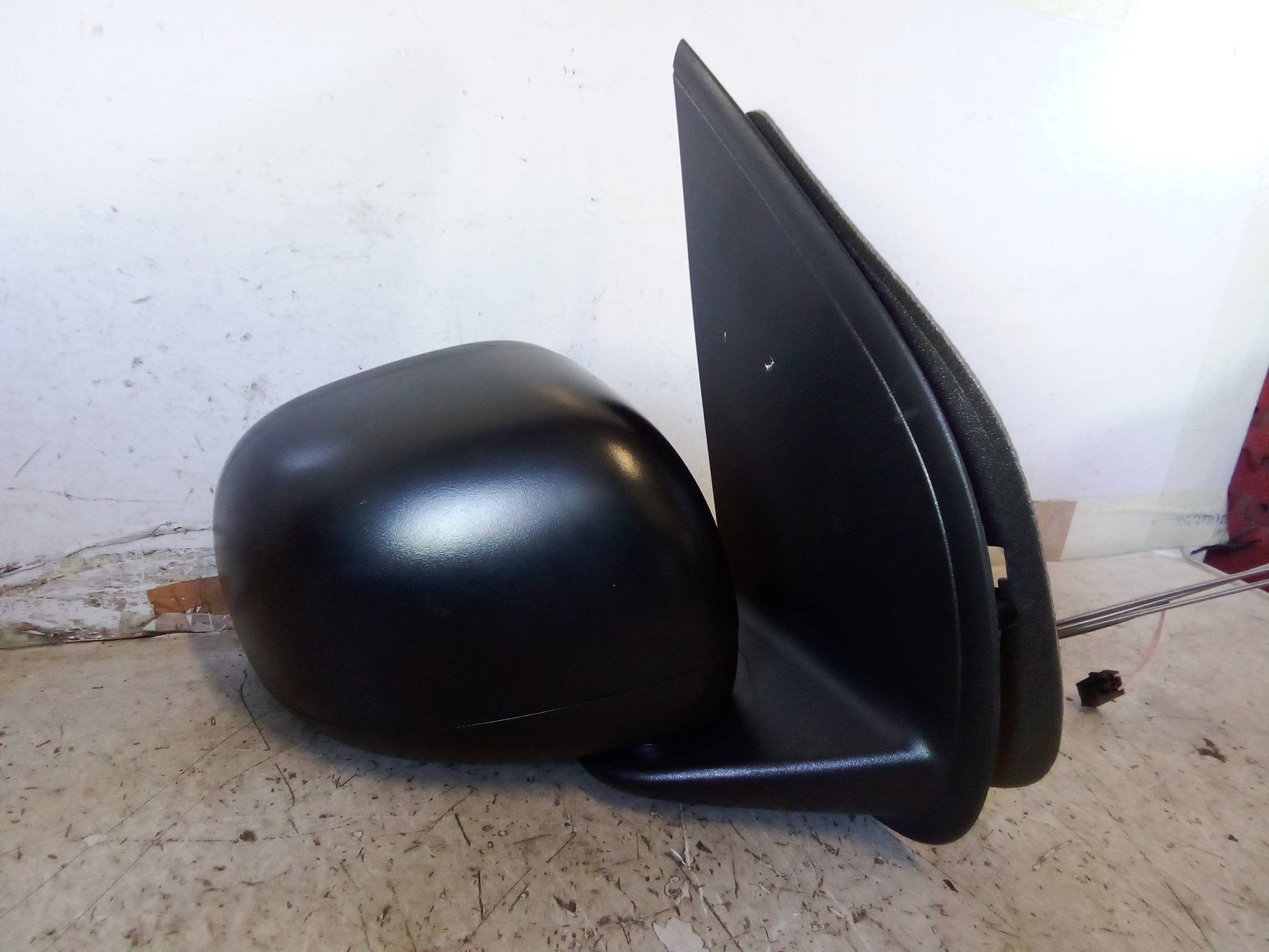 Retrovisore est. dx.