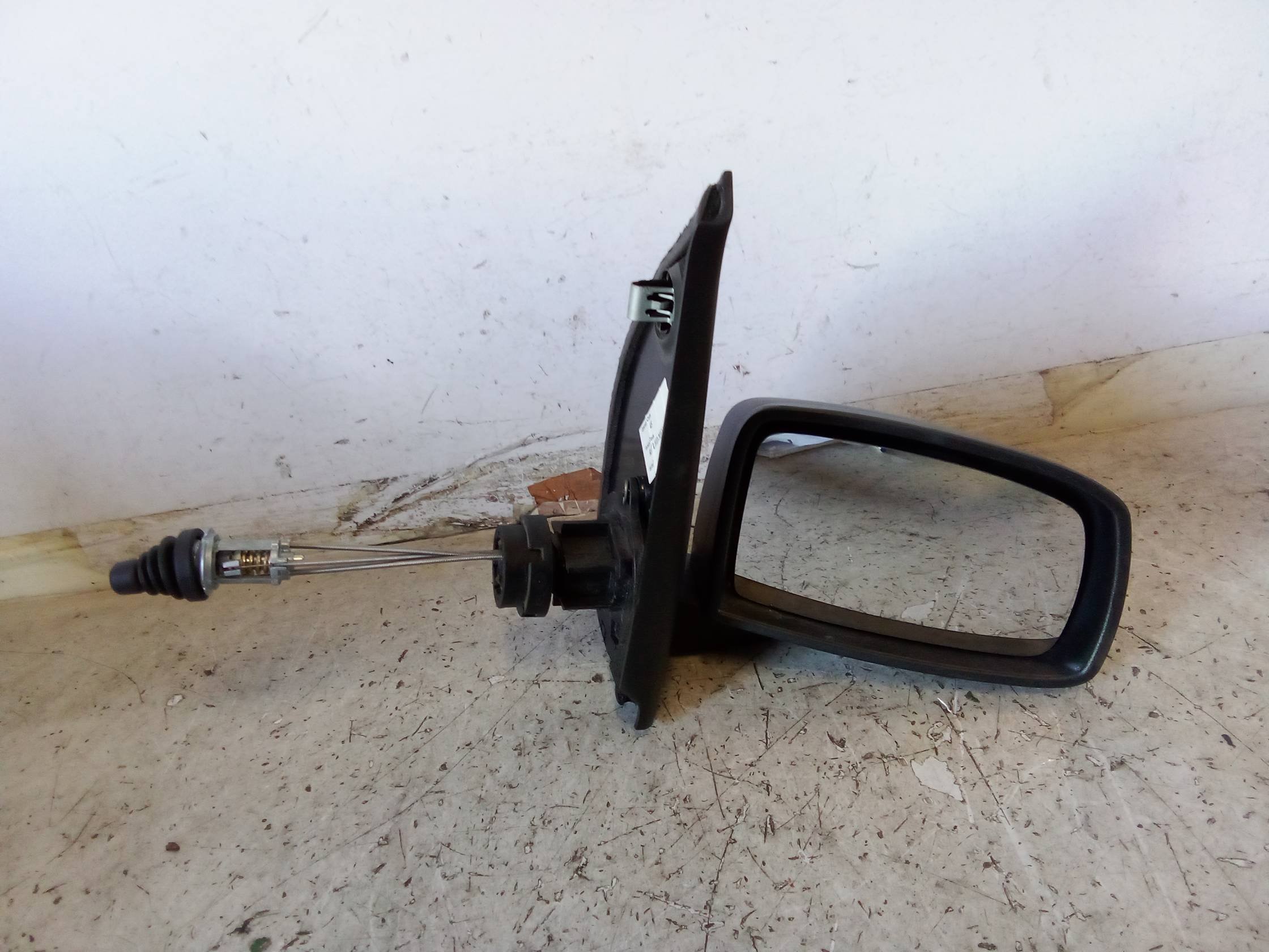 Retrovisore est. dx.