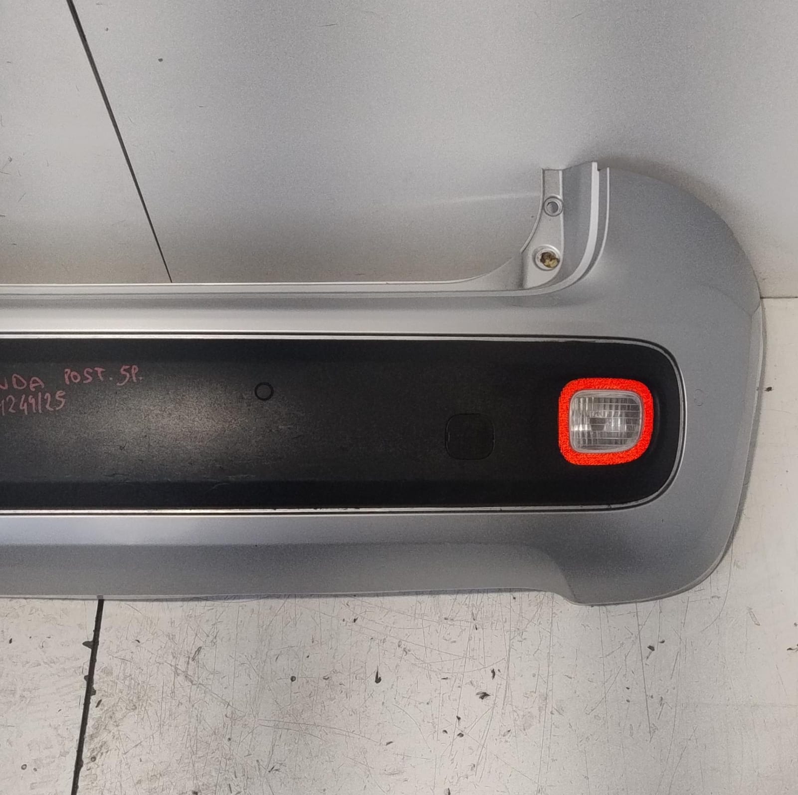 Paraurti post. Paraurti post.