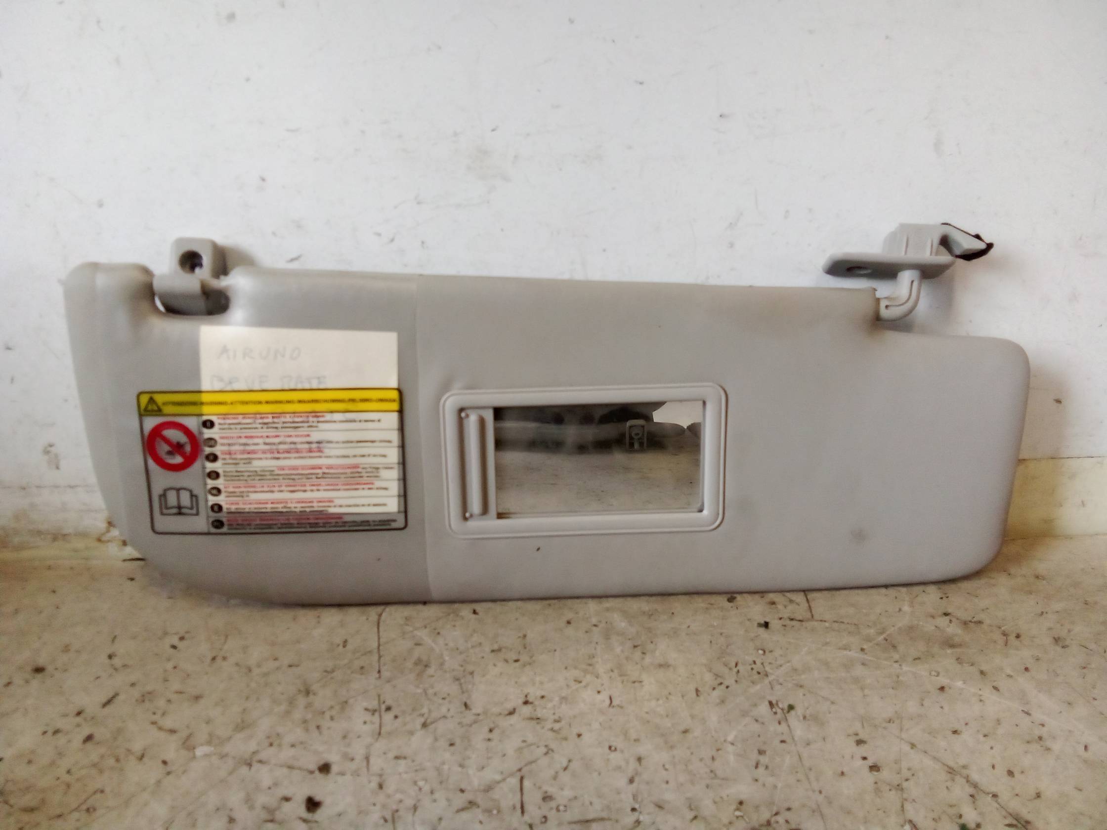 Aletta parasole parabrezza dx.